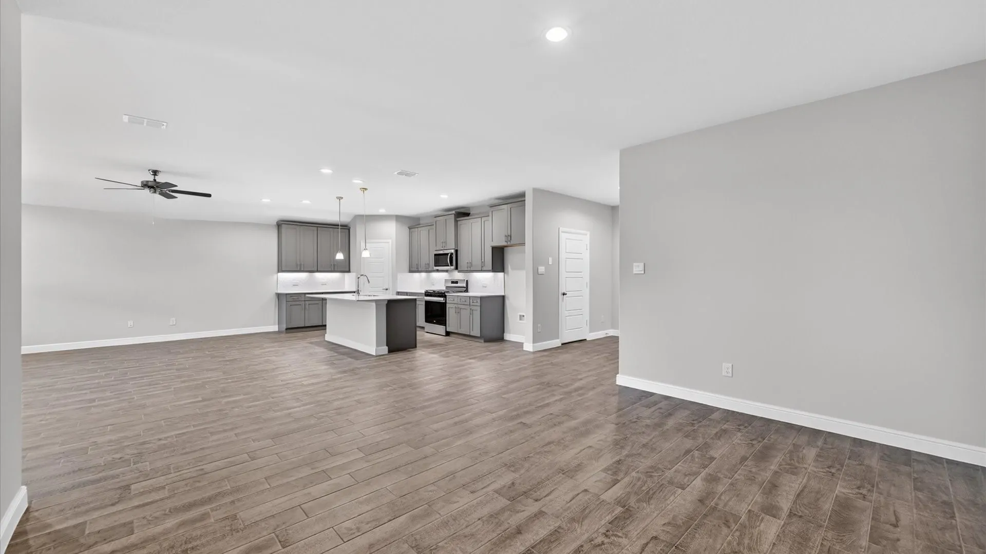 Single Family Residence For Sale in Ellis County , 3344 PIER VIEW Street, Grand Prairie, Texas 76065, 4 Bedroom, 2 Bathroom, 3 Garage spaces, 2,215 Sqft, built in 2026, mls#21401363, Real Estate Agent in Grand Prairie, Homes For Sale in Ellis county, Homes For Sale in Grand Prairie, Realtor in Grand Prairie Texas, Real Estate Brokerage Independent Realty Texas, Luminita Cordes Realtor