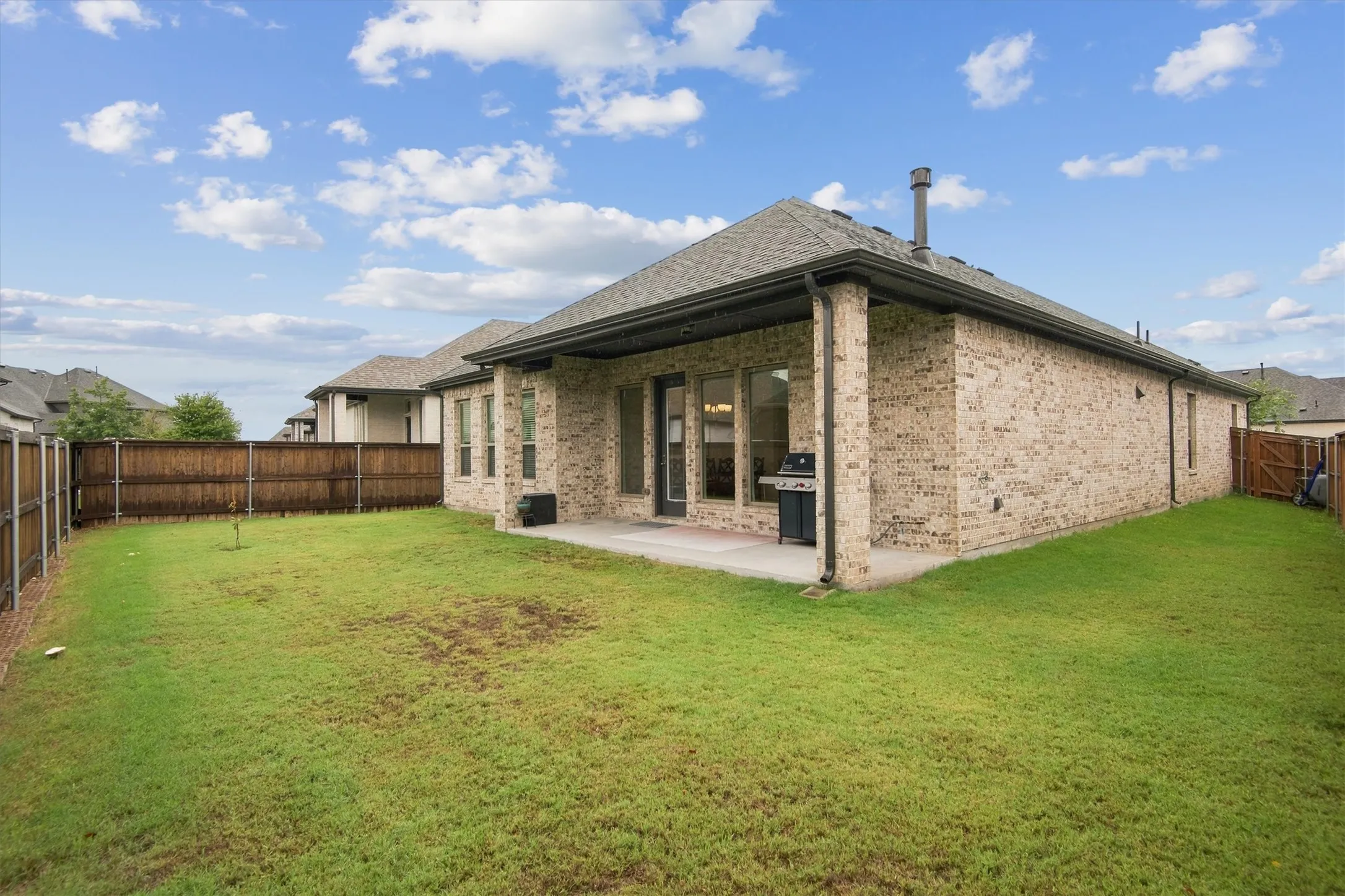 Single Family Residence For Sale in Ellis County , 4218 Loophook Lane, Midlothian, Texas 76065, 4 Bedroom, 3 Bathroom, 2 Garage spaces, 2,517 Sqft, built in 2023, mls#21402821, Real Estate Agent in Midlothian, Homes For Sale in Ellis county, Homes For Sale in Midlothian, Realtor in Midlothian Texas, Real Estate Brokerage Independent Realty Texas, Luminita Cordes Realtor