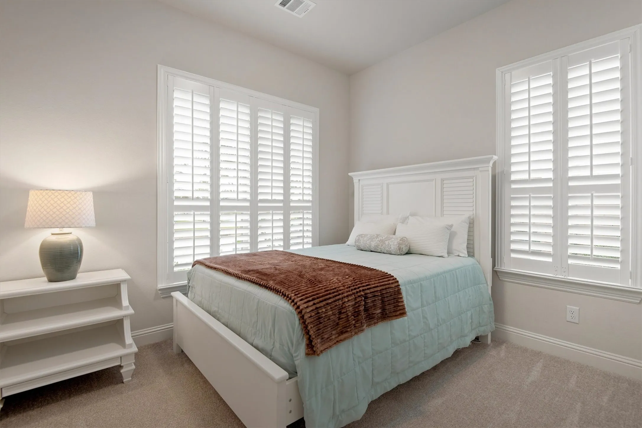 Single Family Residence For Sale in Ellis County , 4218 Loophook Lane, Midlothian, Texas 76065, 4 Bedroom, 3 Bathroom, 2 Garage spaces, 2,517 Sqft, built in 2023, mls#21402821, Real Estate Agent in Midlothian, Homes For Sale in Ellis county, Homes For Sale in Midlothian, Realtor in Midlothian Texas, Real Estate Brokerage Independent Realty Texas, Luminita Cordes Realtor