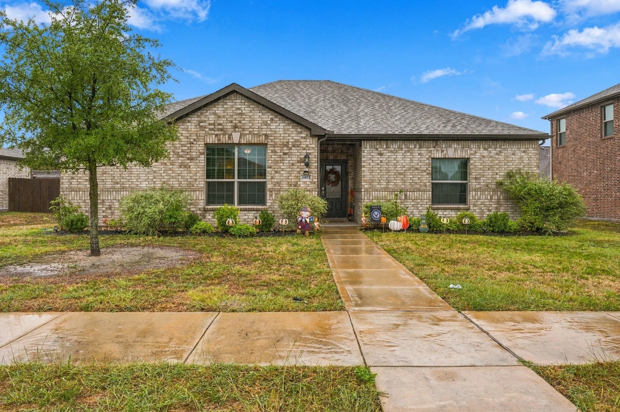 Single Family Residence For Sale in Dallas County , 1405 Kite Street, De Soto, Texas 75115, 3 Bedroom, 2 Bathroom, 2 Garage spaces, 1,706 Sqft, built in 2020, mls#21403178, Real Estate Agent in De Soto, Homes For Sale in Dallas county, Homes For Sale in De Soto, Realtor in De Soto Texas, Real Estate Brokerage Independent Realty Texas, Luminita Cordes Realtor