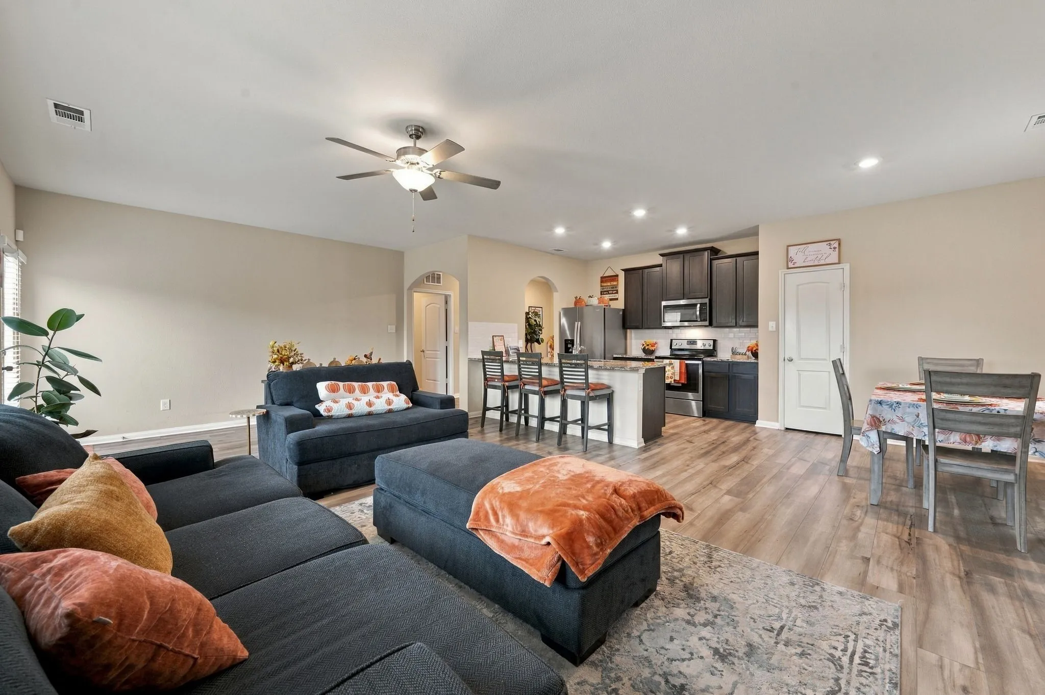 Single Family Residence For Sale in Dallas County , 1405 Kite Street, De Soto, Texas 75115, 3 Bedroom, 2 Bathroom, 2 Garage spaces, 1,706 Sqft, built in 2020, mls#21403178, Real Estate Agent in De Soto, Homes For Sale in Dallas county, Homes For Sale in De Soto, Realtor in De Soto Texas, Real Estate Brokerage Independent Realty Texas, Luminita Cordes Realtor