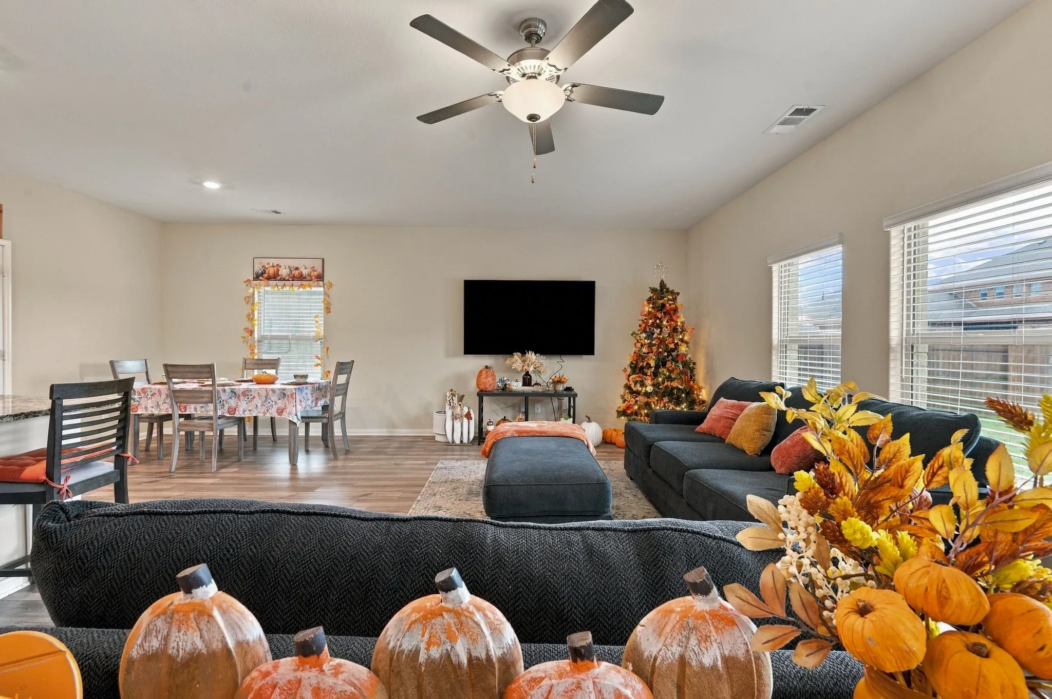 Single Family Residence For Sale in Dallas County , 1405 Kite Street, De Soto, Texas 75115, 3 Bedroom, 2 Bathroom, 2 Garage spaces, 1,706 Sqft, built in 2020, mls#21403178, Real Estate Agent in De Soto, Homes For Sale in Dallas county, Homes For Sale in De Soto, Realtor in De Soto Texas, Real Estate Brokerage Independent Realty Texas, Luminita Cordes Realtor
