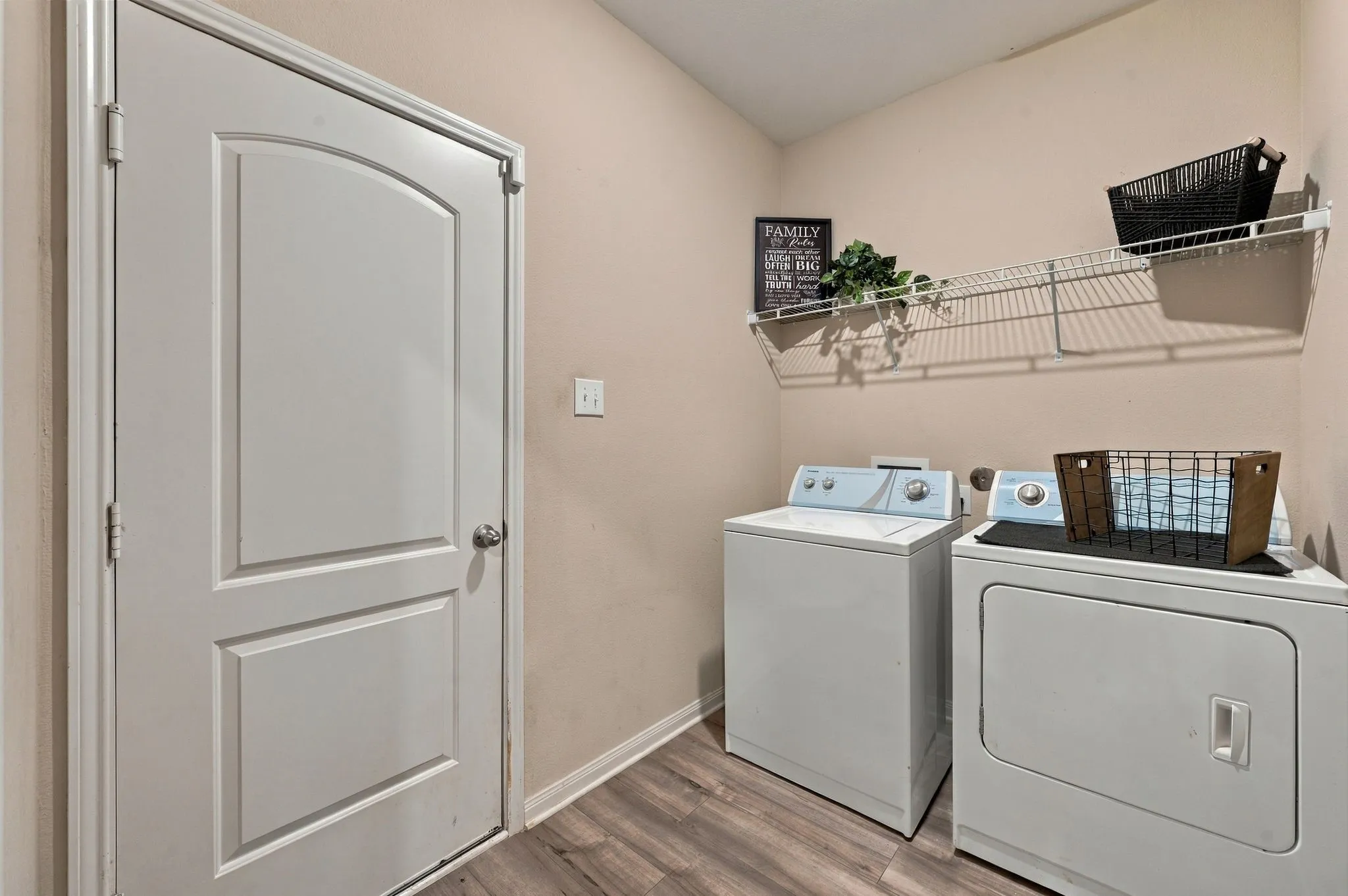 Single Family Residence For Sale in Dallas County , 1405 Kite Street, De Soto, Texas 75115, 3 Bedroom, 2 Bathroom, 2 Garage spaces, 1,706 Sqft, built in 2020, mls#21403178, Real Estate Agent in De Soto, Homes For Sale in Dallas county, Homes For Sale in De Soto, Realtor in De Soto Texas, Real Estate Brokerage Independent Realty Texas, Luminita Cordes Realtor