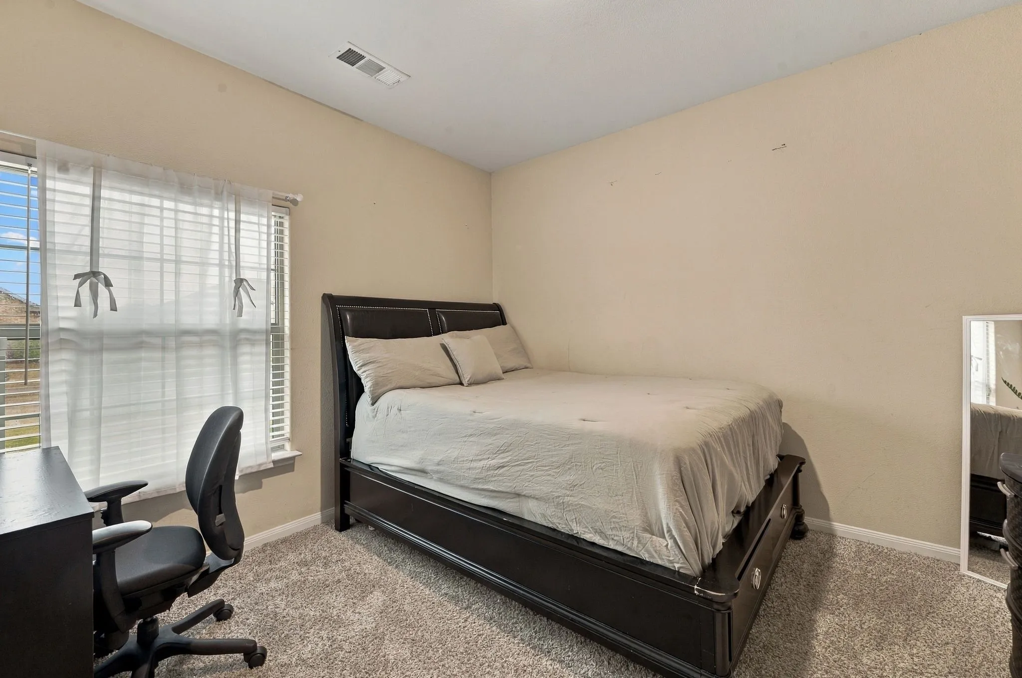 Single Family Residence For Sale in Dallas County , 1405 Kite Street, De Soto, Texas 75115, 3 Bedroom, 2 Bathroom, 2 Garage spaces, 1,706 Sqft, built in 2020, mls#21403178, Real Estate Agent in De Soto, Homes For Sale in Dallas county, Homes For Sale in De Soto, Realtor in De Soto Texas, Real Estate Brokerage Independent Realty Texas, Luminita Cordes Realtor