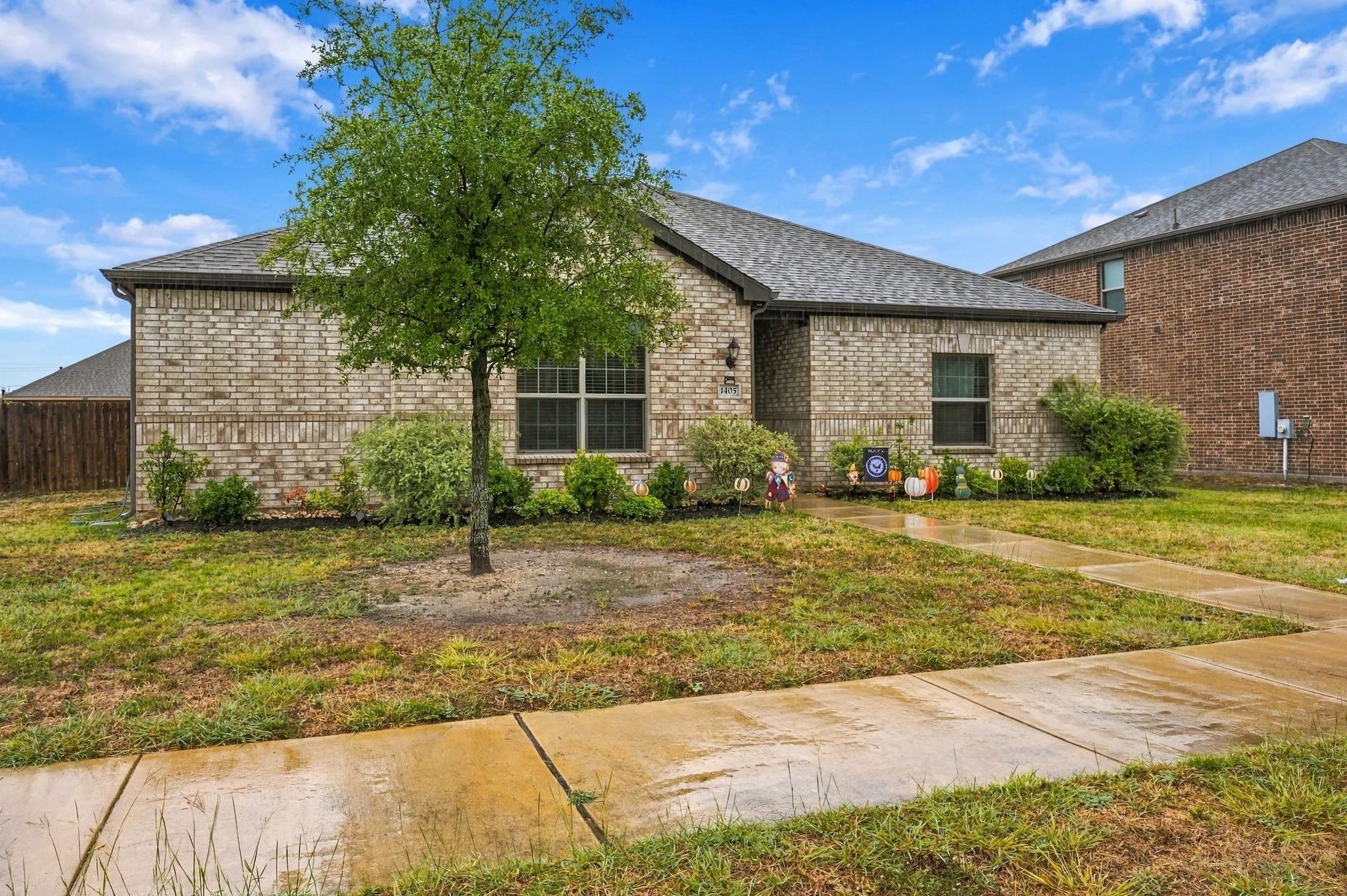Single Family Residence For Sale in Dallas County , 1405 Kite Street, De Soto, Texas 75115, 3 Bedroom, 2 Bathroom, 2 Garage spaces, 1,706 Sqft, built in 2020, mls#21403178, Real Estate Agent in De Soto, Homes For Sale in Dallas county, Homes For Sale in De Soto, Realtor in De Soto Texas, Real Estate Brokerage Independent Realty Texas, Luminita Cordes Realtor