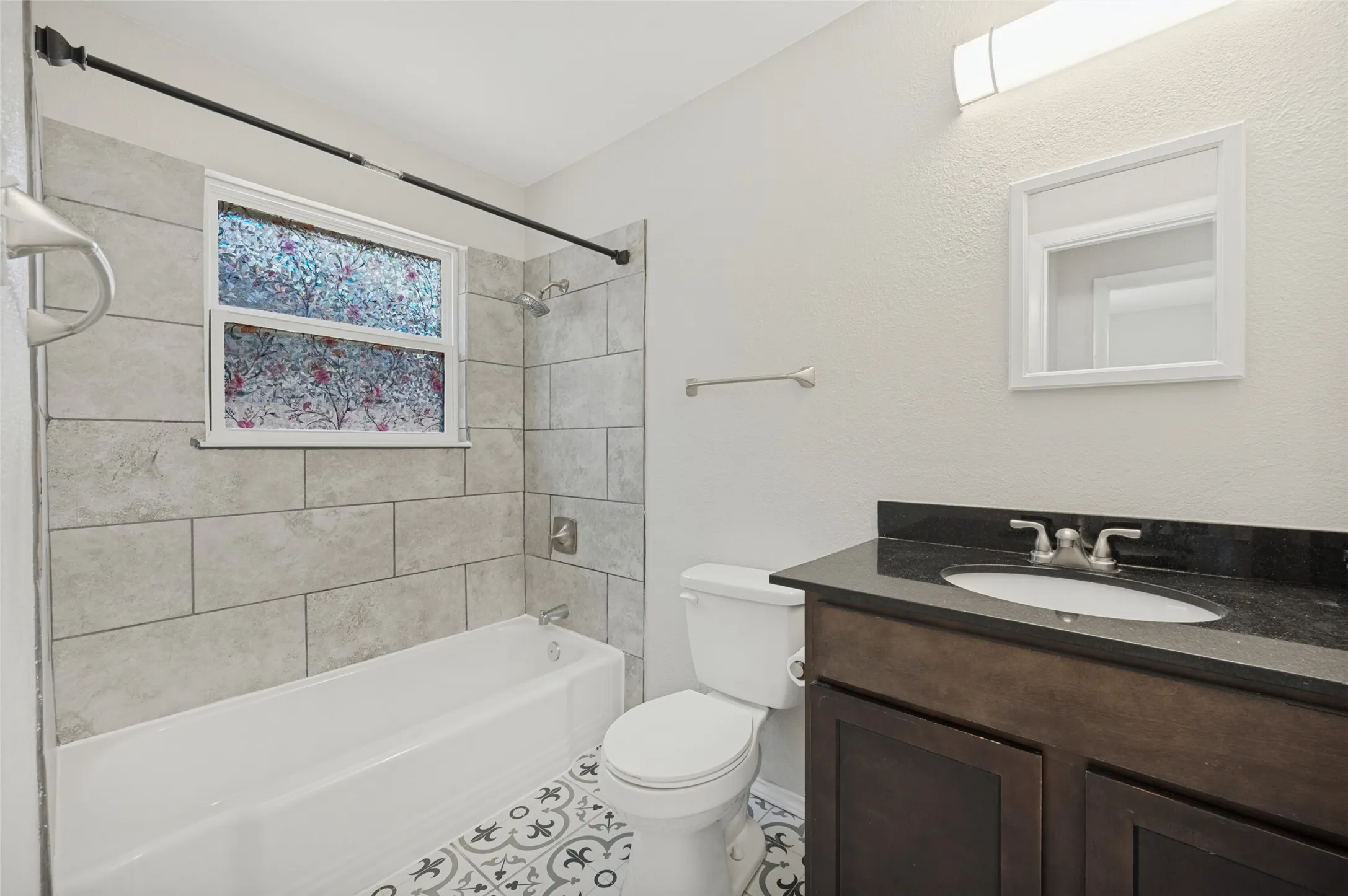 Single Family Residence For Sale in Dallas County , 8819 Graywood Drive, Dallas, Texas 75243, 3 Bedroom, 2 Bathroom, 2 Garage spaces, 1,277 Sqft, built in 1959, mls#21402941, Real Estate Agent in Dallas, Homes For Sale in Dallas county, Homes For Sale in Dallas, Realtor in Dallas Texas, Real Estate Brokerage Independent Realty Texas, Luminita Cordes Realtor
