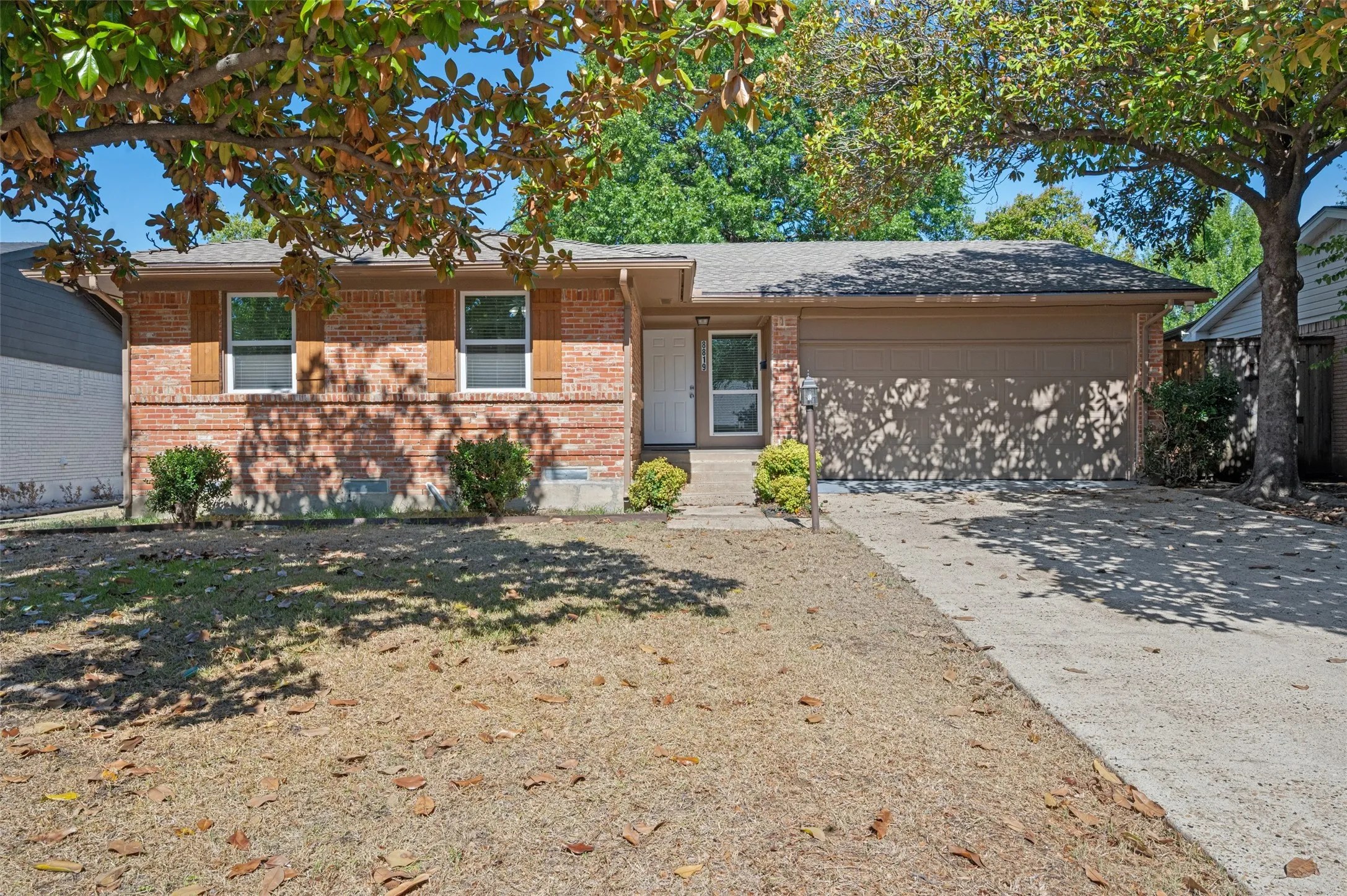 Single Family Residence For Sale in Dallas County , 8819 Graywood Drive, Dallas, Texas 75243, 3 Bedroom, 2 Bathroom, 2 Garage spaces, 1,277 Sqft, built in 1959, mls#21402941, Real Estate Agent in Dallas, Homes For Sale in Dallas county, Homes For Sale in Dallas, Realtor in Dallas Texas, Real Estate Brokerage Independent Realty Texas, Luminita Cordes Realtor
