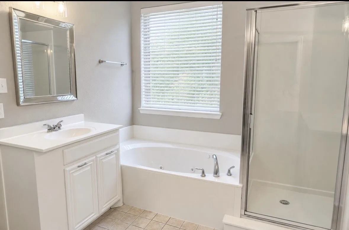 Single Family Residence For Rent in Dallas County , 2043 CHEVELLA Drive, Dallas, Texas 75232, 3 Bedroom, 3 Bathroom, 2 Garage spaces, 2,213 Sqft, built in 2003, mls#21398933, Real Estate Agent in Dallas, Homes For Rent in Dallas county, Homes For Rent in Dallas, Realtor in Dallas Texas, Real Estate Brokerage Independent Realty Texas, Luminita Cordes Realtor