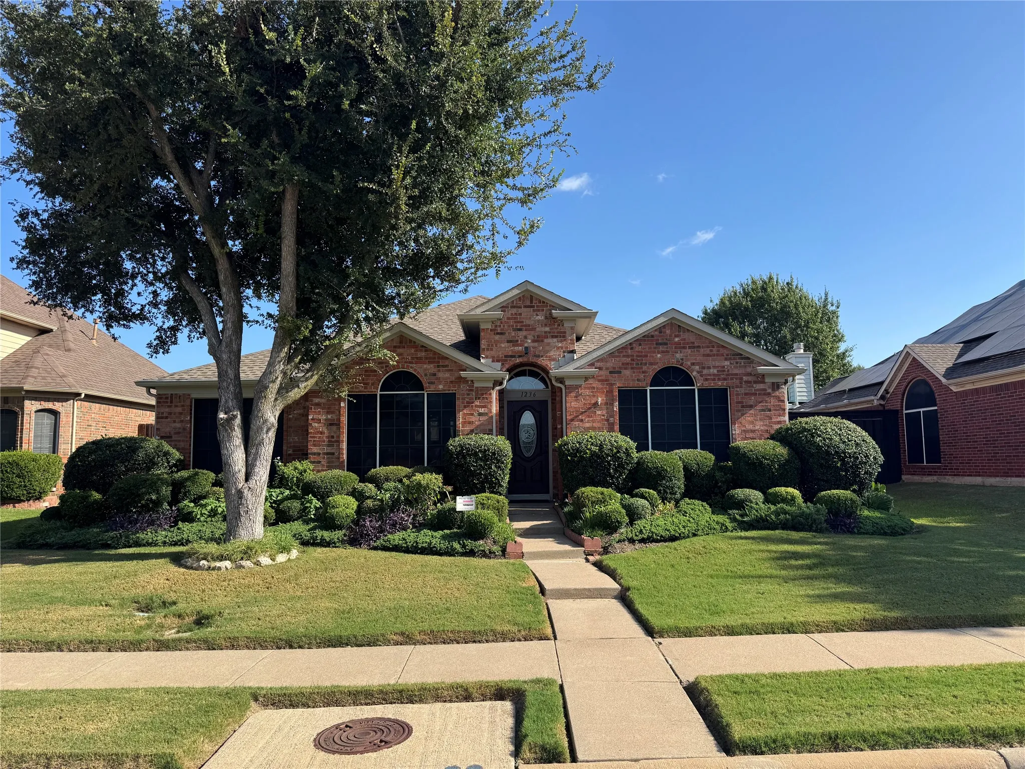 Single Family Residence For Sale