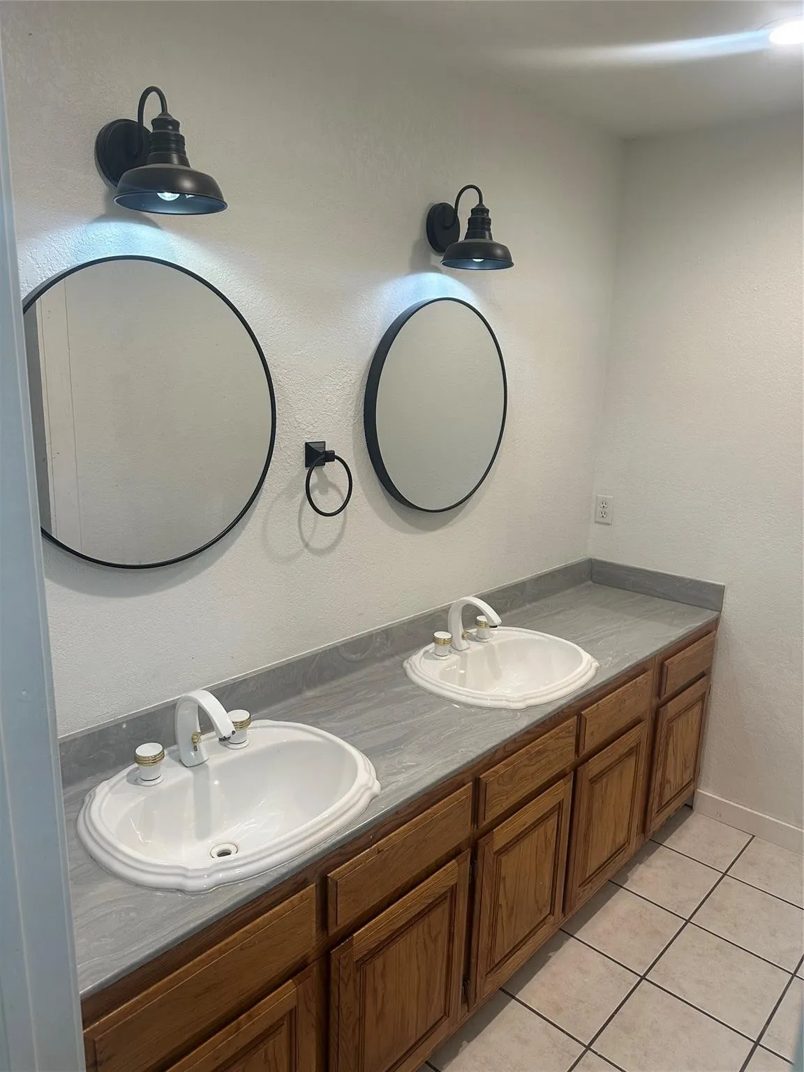 Single Family Residence For Rent in Brown County , 5251 FM 2126, Brownwood, Texas 76801, 3 Bedroom, 2 Bathroom, 2 Garage spaces, 2,060 Sqft, built in 1992, mls#21400975, Real Estate Agent in Brownwood, Homes For Rent in Brown county, Homes For Rent in Brownwood, Realtor in Brownwood Texas, Real Estate Brokerage Independent Realty Texas, Luminita Cordes Realtor