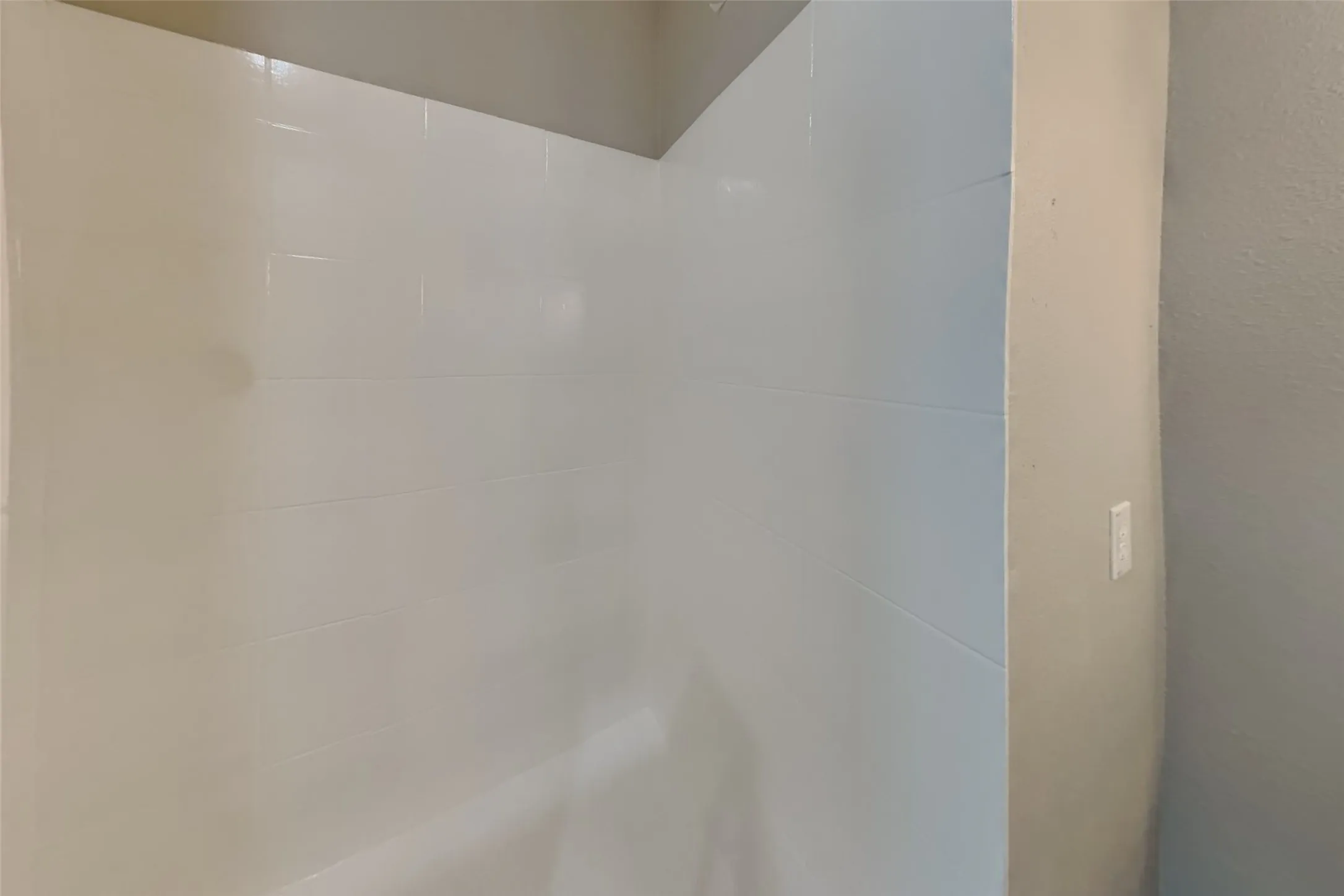 Single Family Residence For Rent in Denton County , 1909 Caddo Street, Little Elm, Texas 75068, 3 Bedroom, 2 Bathroom, 2 Garage spaces, 1,958 Sqft, built in 2002, mls#21403449, Real Estate Agent in Little Elm, Homes For Rent in Denton county, Homes For Rent in Little Elm, Realtor in Little Elm Texas, Real Estate Brokerage Independent Realty Texas, Luminita Cordes Realtor