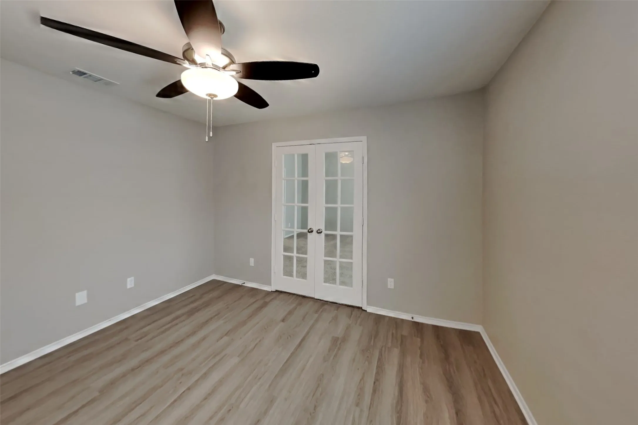 Single Family Residence For Rent in Denton County , 1909 Caddo Street, Little Elm, Texas 75068, 3 Bedroom, 2 Bathroom, 2 Garage spaces, 1,958 Sqft, built in 2002, mls#21403449, Real Estate Agent in Little Elm, Homes For Rent in Denton county, Homes For Rent in Little Elm, Realtor in Little Elm Texas, Real Estate Brokerage Independent Realty Texas, Luminita Cordes Realtor