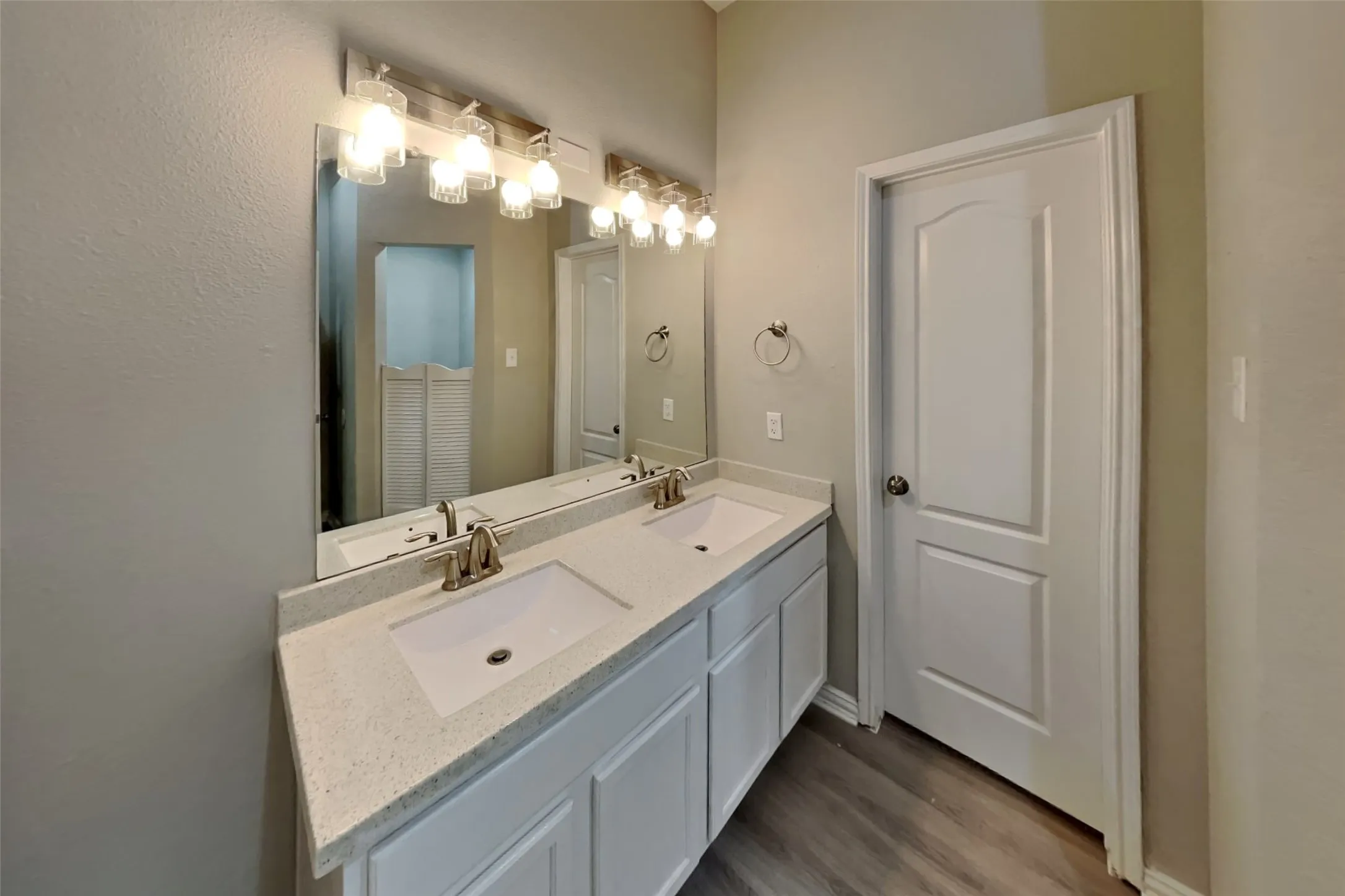 Single Family Residence For Rent in Denton County , 1909 Caddo Street, Little Elm, Texas 75068, 3 Bedroom, 2 Bathroom, 2 Garage spaces, 1,958 Sqft, built in 2002, mls#21403449, Real Estate Agent in Little Elm, Homes For Rent in Denton county, Homes For Rent in Little Elm, Realtor in Little Elm Texas, Real Estate Brokerage Independent Realty Texas, Luminita Cordes Realtor