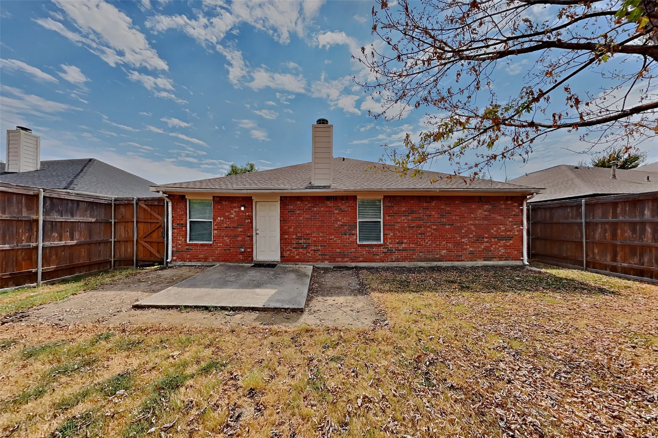 Single Family Residence For Rent in Denton County , 1909 Caddo Street, Little Elm, Texas 75068, 3 Bedroom, 2 Bathroom, 2 Garage spaces, 1,958 Sqft, built in 2002, mls#21403449, Real Estate Agent in Little Elm, Homes For Rent in Denton county, Homes For Rent in Little Elm, Realtor in Little Elm Texas, Real Estate Brokerage Independent Realty Texas, Luminita Cordes Realtor