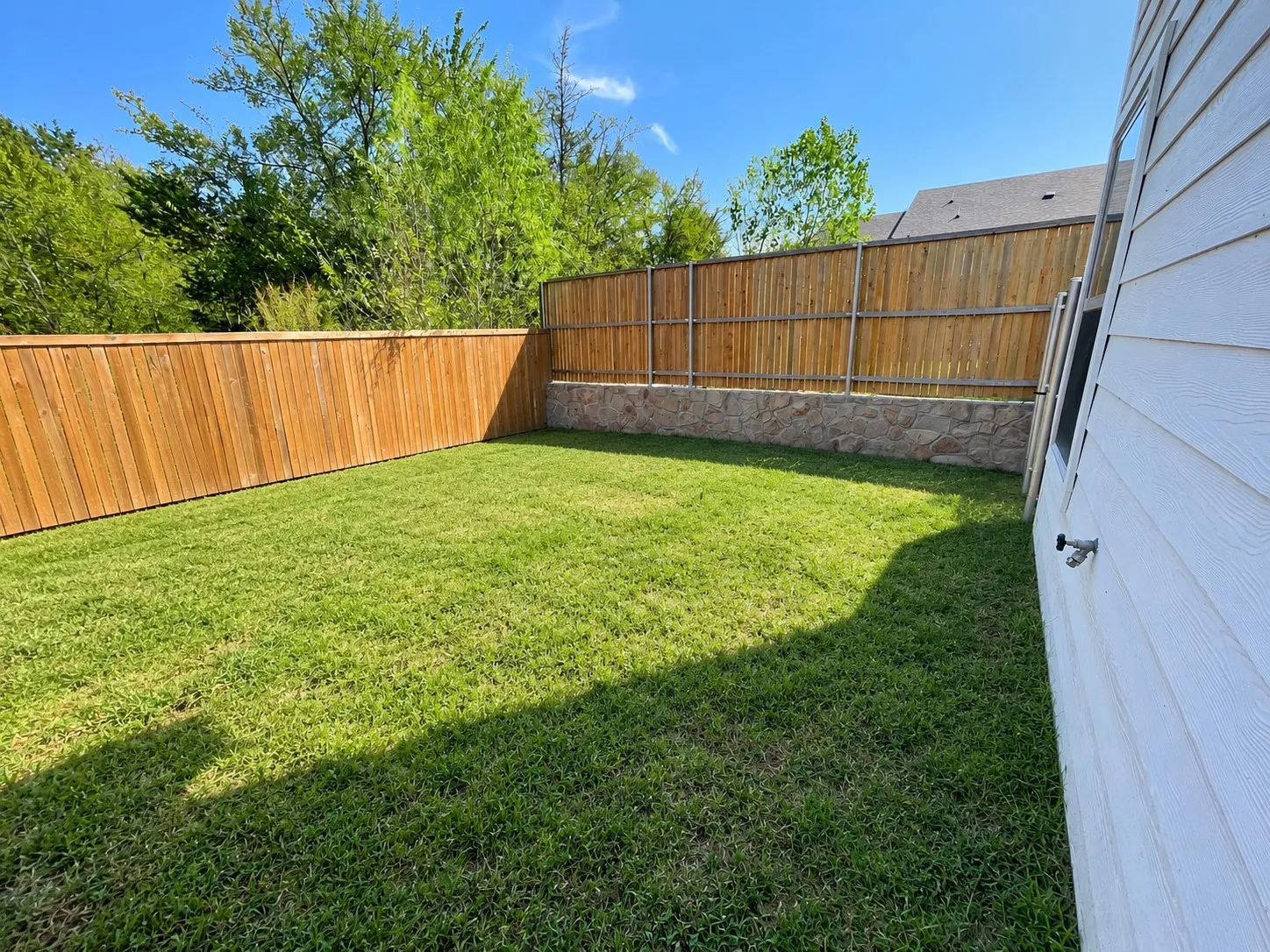 Duplex For Rent in Grayson County , 2522 S Fannin Avenue 2524, Denison, Texas 75020, 3 Bedroom, 3 Bathroom, Garage spaces, 1,452 Sqft, built in 2022, mls#21403452, Real Estate Agent in Denison, Homes For Rent in Grayson county, Homes For Rent in Denison, Realtor in Denison Texas, Real Estate Brokerage Independent Realty Texas, Luminita Cordes Realtor