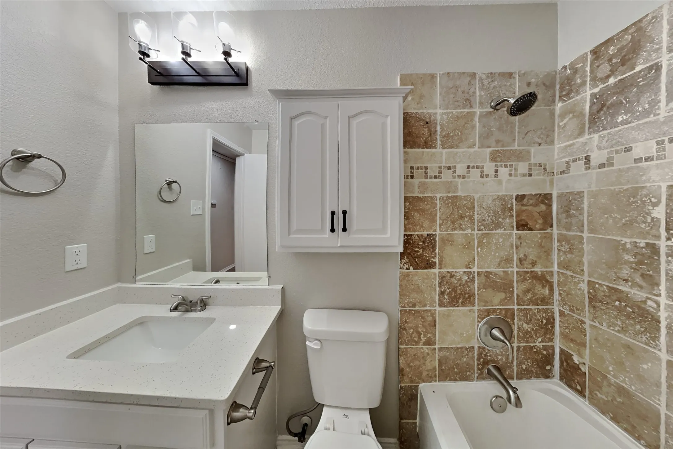 Single Family Residence For Rent in Tarrant County , 6716 Copperwood Court, Arlington, Texas 76001, 3 Bedroom, 2 Bathroom, 2 Garage spaces, 1,457 Sqft, built in 1991, mls#21403457, Real Estate Agent in Arlington, Homes For Rent in Tarrant county, Homes For Rent in Arlington, Realtor in Arlington Texas, Real Estate Brokerage Independent Realty Texas, Luminita Cordes Realtor