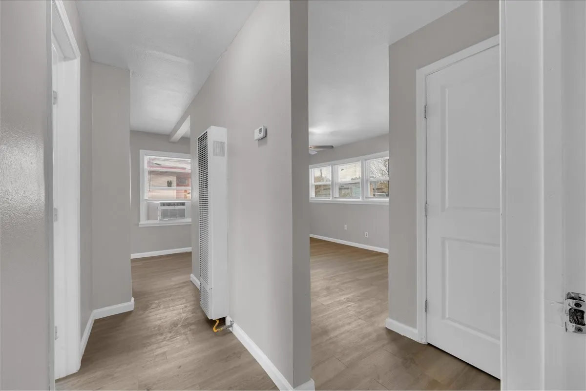 Single Family Residence For Rent in Tarrant County , 5528 Rickenbacker Place, Fort Worth, Texas 76112, 2 Bedroom, 1 Bathroom, Garage spaces, 776 Sqft, built in 1954, mls#21402770, Real Estate Agent in Fort Worth, Homes For Rent in Tarrant county, Homes For Rent in Fort Worth, Realtor in Fort Worth Texas, Real Estate Brokerage Independent Realty Texas, Luminita Cordes Realtor