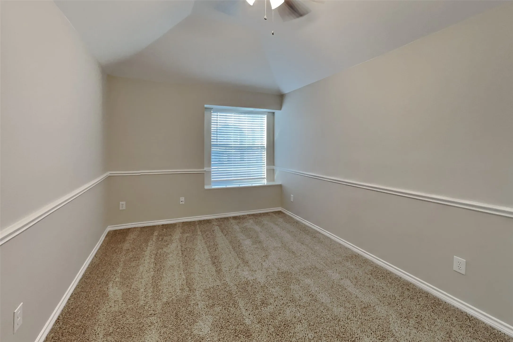 Single Family Residence For Rent in Tarrant County , 1621 Churchill Lane, Mansfield, Texas 76063, 4 Bedroom, 3 Bathroom, 2 Garage spaces, 2,712 Sqft, built in 1995, mls#21403459, Real Estate Agent in Mansfield, Homes For Rent in Tarrant county, Homes For Rent in Mansfield, Realtor in Mansfield Texas, Real Estate Brokerage Independent Realty Texas, Luminita Cordes Realtor