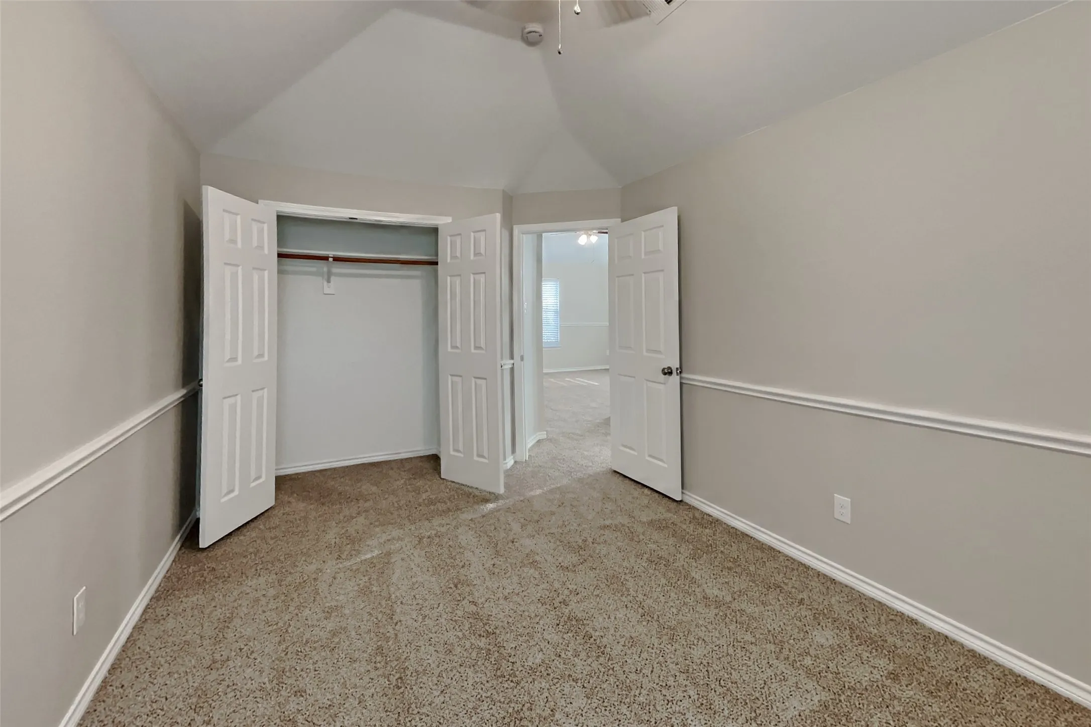 Single Family Residence For Rent in Tarrant County , 1621 Churchill Lane, Mansfield, Texas 76063, 4 Bedroom, 3 Bathroom, 2 Garage spaces, 2,712 Sqft, built in 1995, mls#21403459, Real Estate Agent in Mansfield, Homes For Rent in Tarrant county, Homes For Rent in Mansfield, Realtor in Mansfield Texas, Real Estate Brokerage Independent Realty Texas, Luminita Cordes Realtor