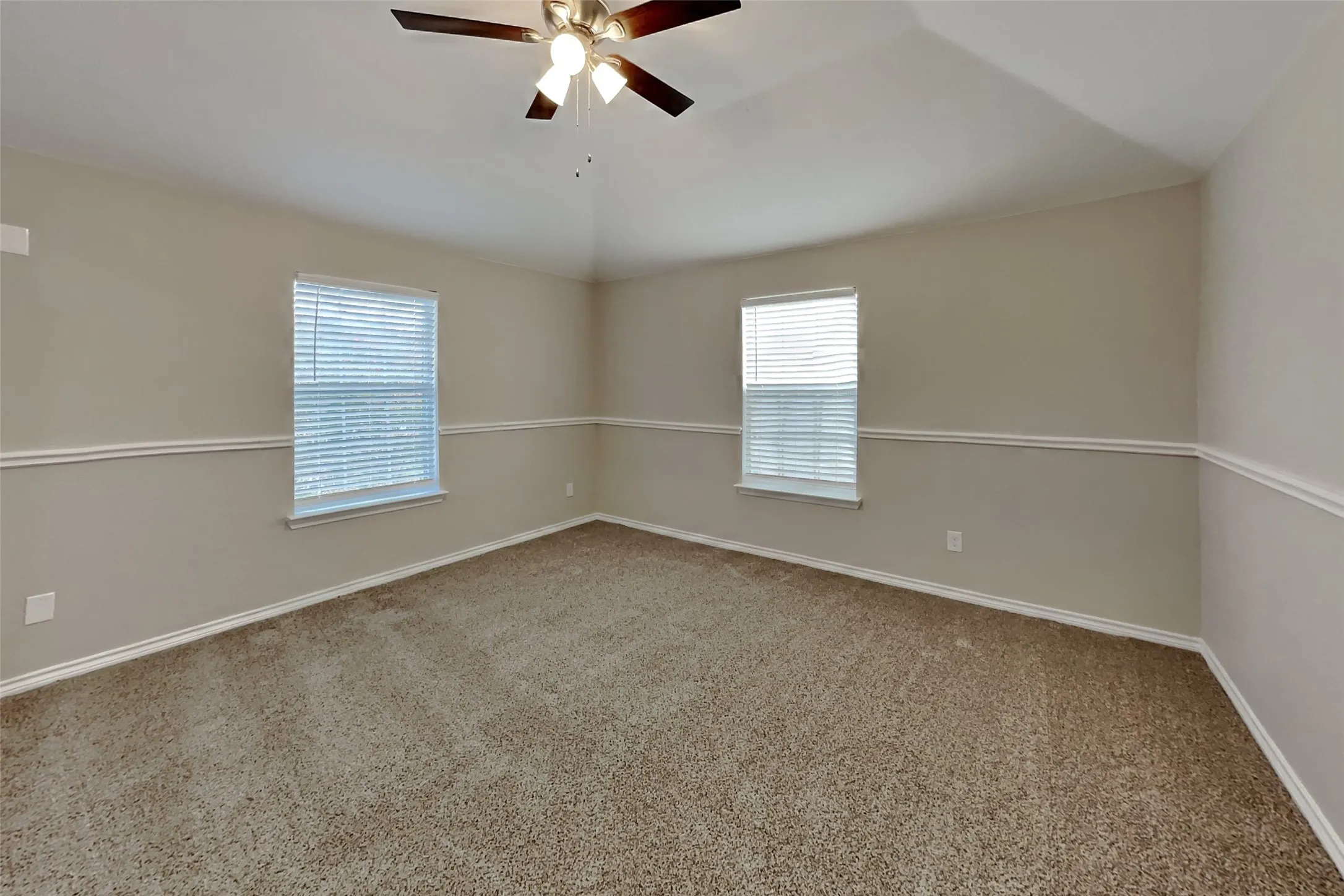 Single Family Residence For Rent in Tarrant County , 1621 Churchill Lane, Mansfield, Texas 76063, 4 Bedroom, 3 Bathroom, 2 Garage spaces, 2,712 Sqft, built in 1995, mls#21403459, Real Estate Agent in Mansfield, Homes For Rent in Tarrant county, Homes For Rent in Mansfield, Realtor in Mansfield Texas, Real Estate Brokerage Independent Realty Texas, Luminita Cordes Realtor