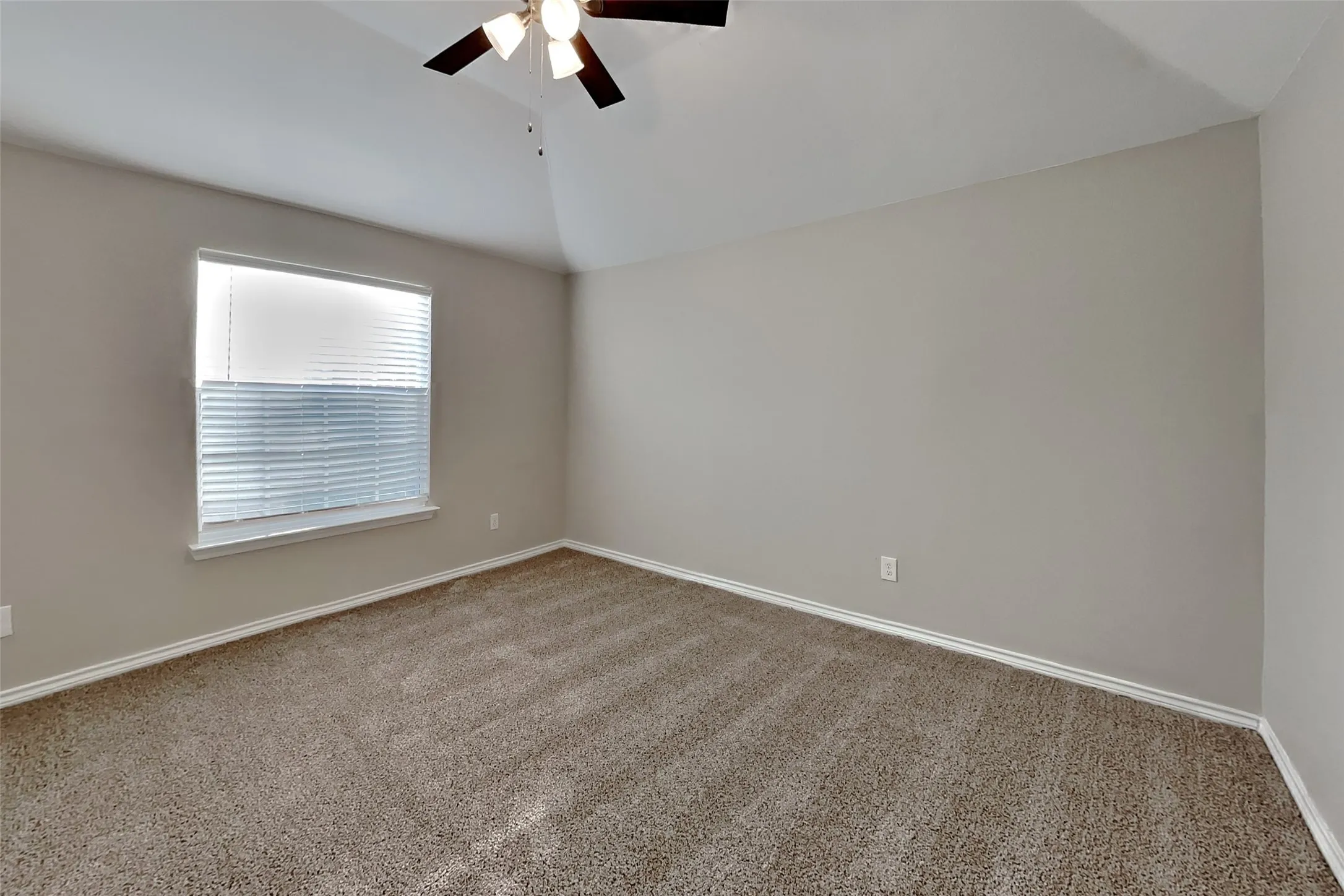 Single Family Residence For Rent in Tarrant County , 1621 Churchill Lane, Mansfield, Texas 76063, 4 Bedroom, 3 Bathroom, 2 Garage spaces, 2,712 Sqft, built in 1995, mls#21403459, Real Estate Agent in Mansfield, Homes For Rent in Tarrant county, Homes For Rent in Mansfield, Realtor in Mansfield Texas, Real Estate Brokerage Independent Realty Texas, Luminita Cordes Realtor