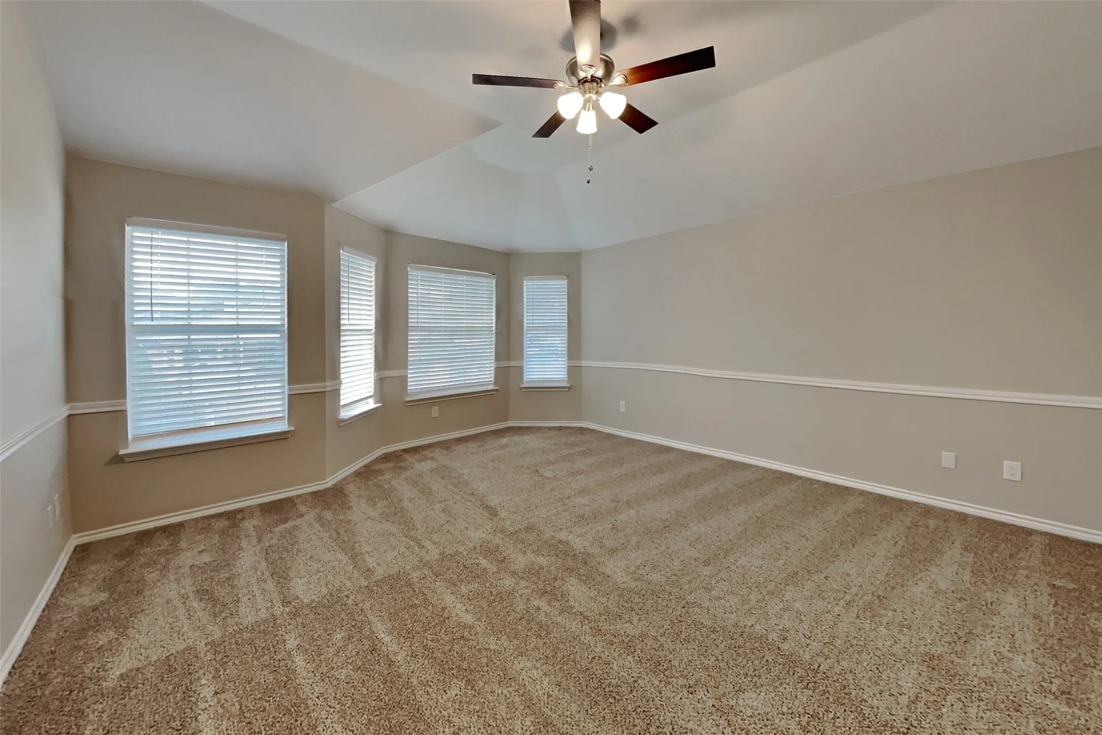 Single Family Residence For Rent in Tarrant County , 1621 Churchill Lane, Mansfield, Texas 76063, 4 Bedroom, 3 Bathroom, 2 Garage spaces, 2,712 Sqft, built in 1995, mls#21403459, Real Estate Agent in Mansfield, Homes For Rent in Tarrant county, Homes For Rent in Mansfield, Realtor in Mansfield Texas, Real Estate Brokerage Independent Realty Texas, Luminita Cordes Realtor