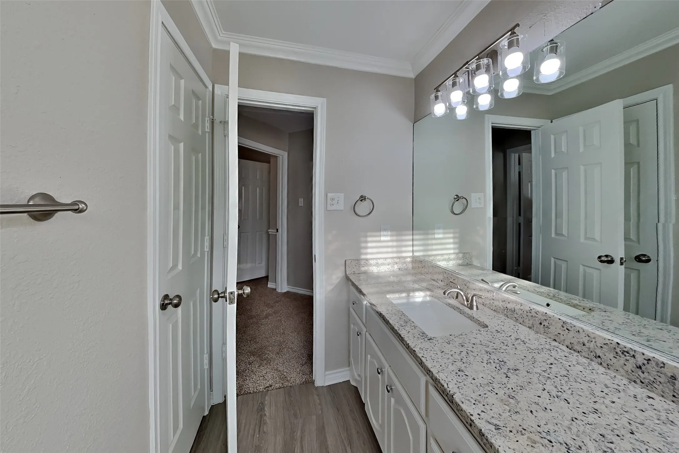Single Family Residence For Rent in Tarrant County , 1621 Churchill Lane, Mansfield, Texas 76063, 4 Bedroom, 3 Bathroom, 2 Garage spaces, 2,712 Sqft, built in 1995, mls#21403459, Real Estate Agent in Mansfield, Homes For Rent in Tarrant county, Homes For Rent in Mansfield, Realtor in Mansfield Texas, Real Estate Brokerage Independent Realty Texas, Luminita Cordes Realtor