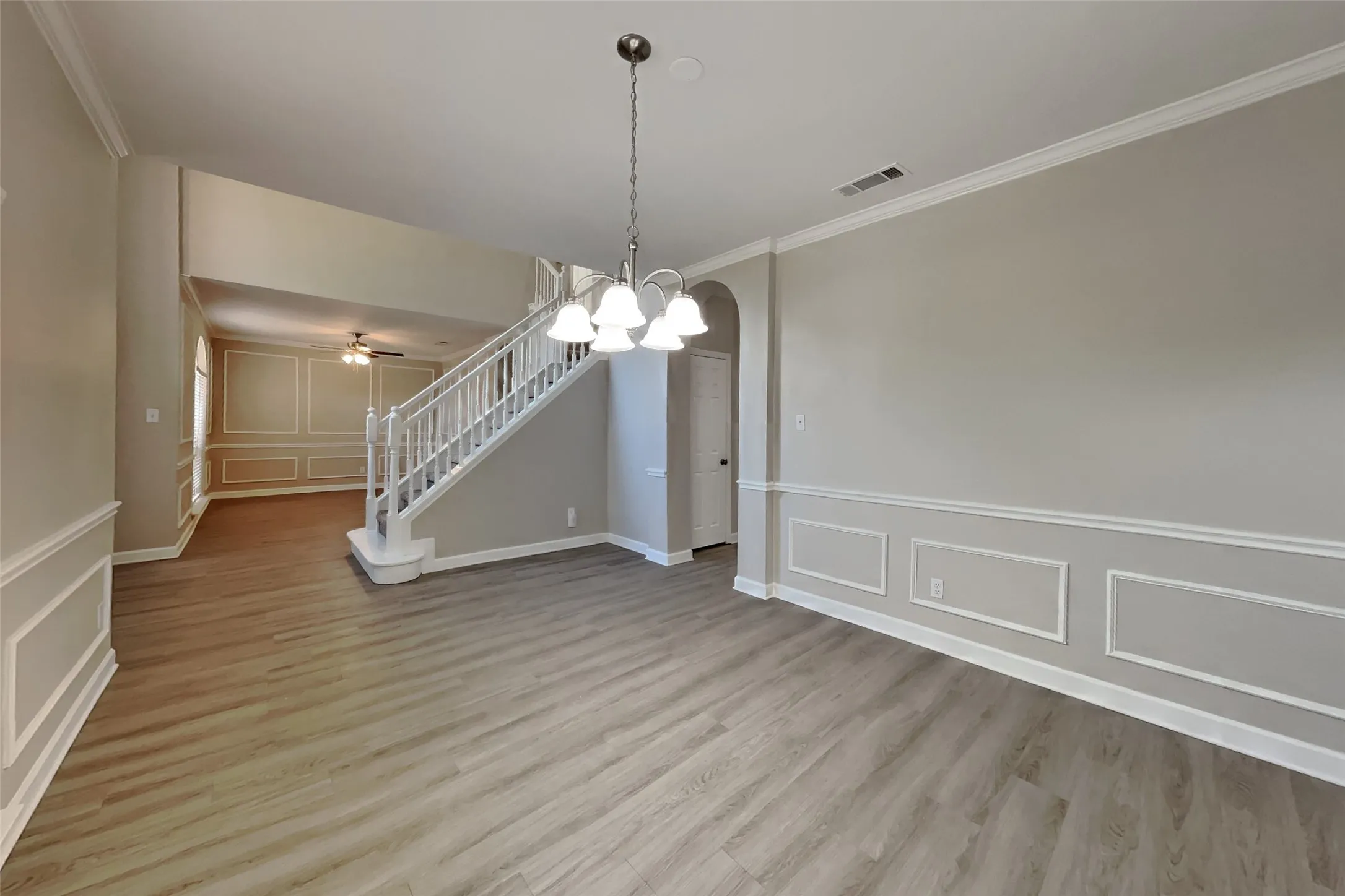 Single Family Residence For Rent in Tarrant County , 1621 Churchill Lane, Mansfield, Texas 76063, 4 Bedroom, 3 Bathroom, 2 Garage spaces, 2,712 Sqft, built in 1995, mls#21403459, Real Estate Agent in Mansfield, Homes For Rent in Tarrant county, Homes For Rent in Mansfield, Realtor in Mansfield Texas, Real Estate Brokerage Independent Realty Texas, Luminita Cordes Realtor