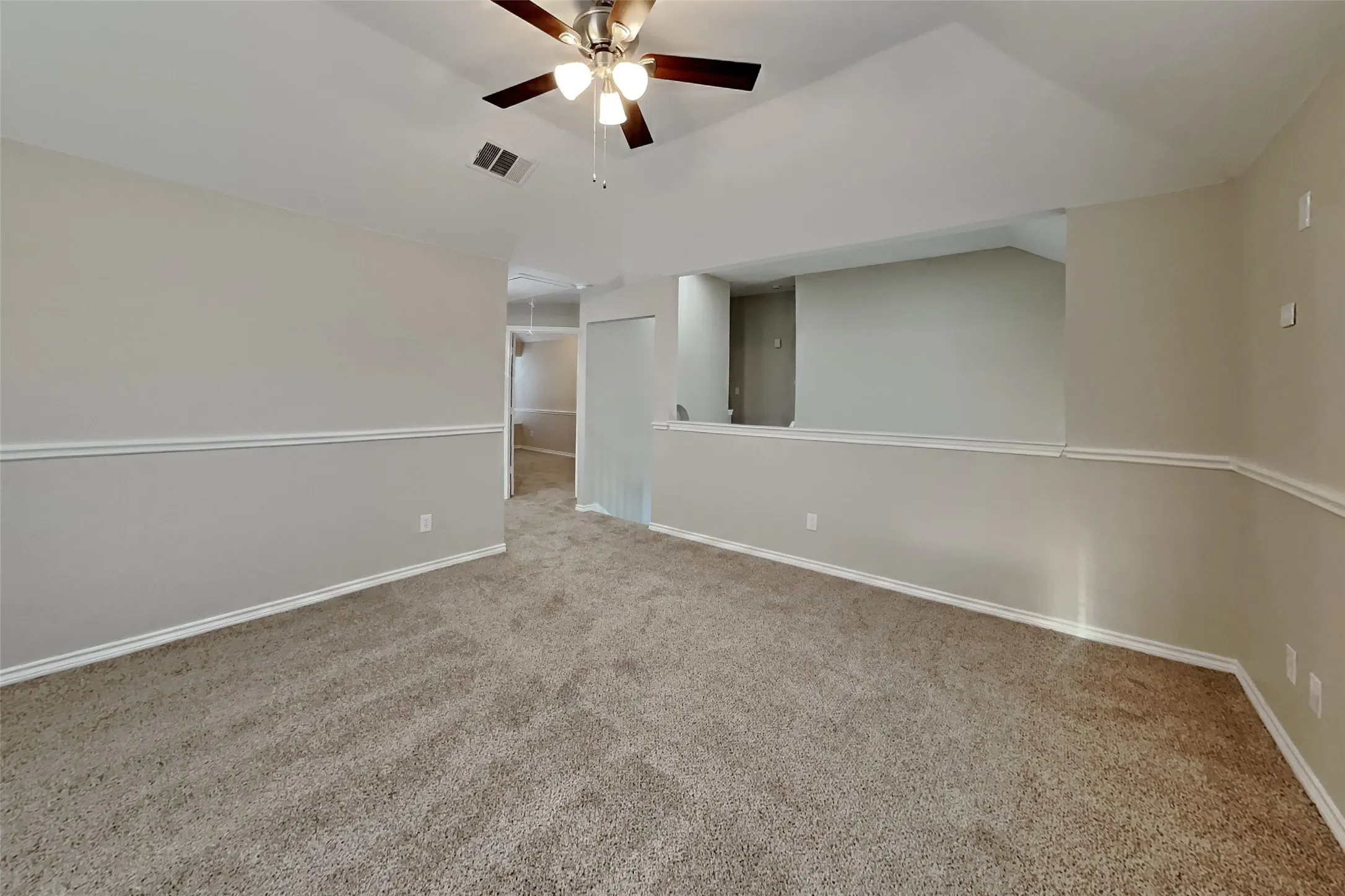 Single Family Residence For Rent in Tarrant County , 1621 Churchill Lane, Mansfield, Texas 76063, 4 Bedroom, 3 Bathroom, 2 Garage spaces, 2,712 Sqft, built in 1995, mls#21403459, Real Estate Agent in Mansfield, Homes For Rent in Tarrant county, Homes For Rent in Mansfield, Realtor in Mansfield Texas, Real Estate Brokerage Independent Realty Texas, Luminita Cordes Realtor