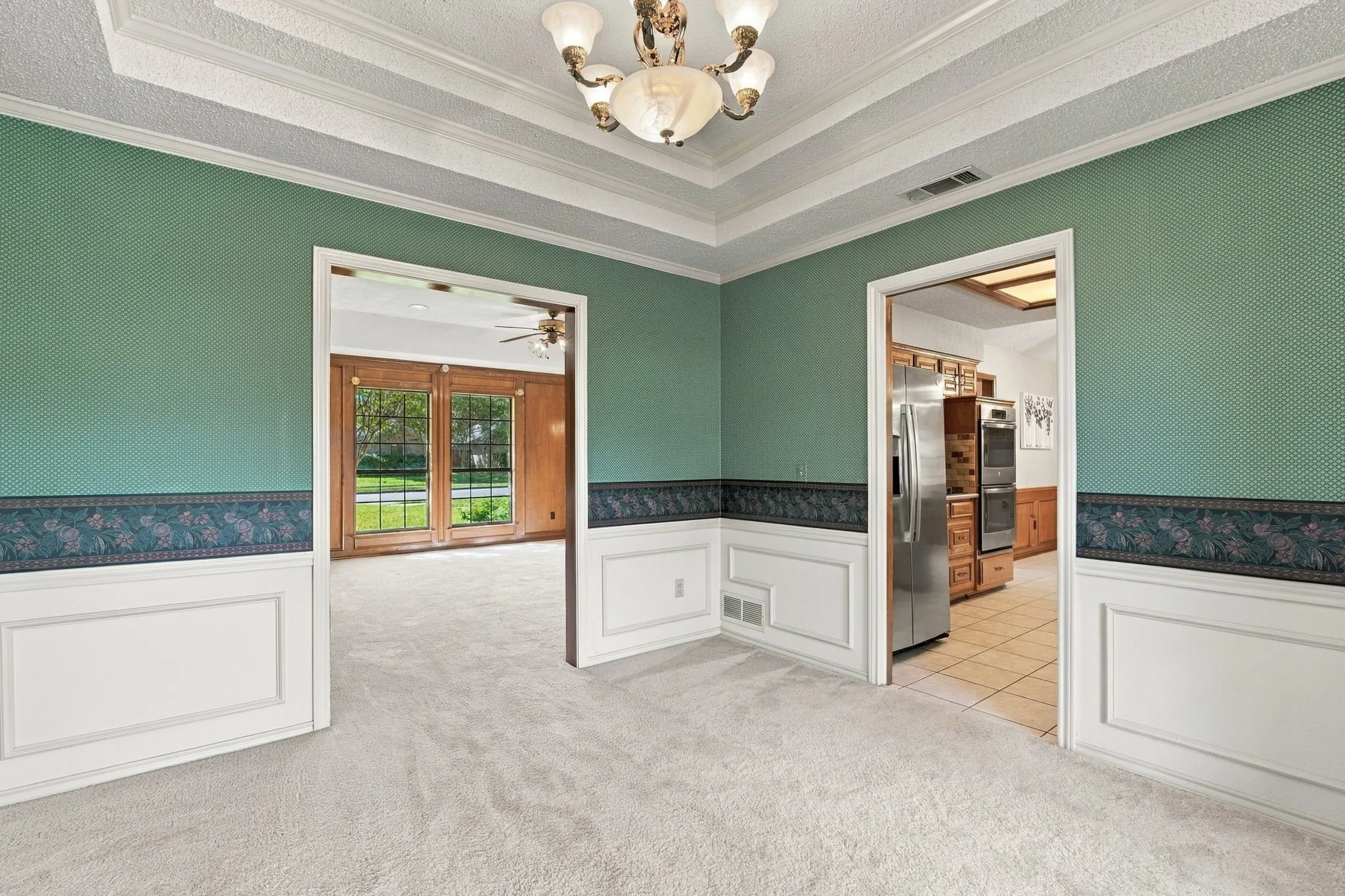Single Family Residence For Sale in Collin County , 907 Rush Creek Drive, Allen, Texas 75002, 3 Bedroom, 2 Bathroom, 2 Garage spaces, 1,943 Sqft, built in 1984, mls#21397132, Real Estate Agent in Allen, Homes For Sale in Collin county, Homes For Sale in Allen, Realtor in Allen Texas, Real Estate Brokerage Independent Realty Texas, Luminita Cordes Realtor