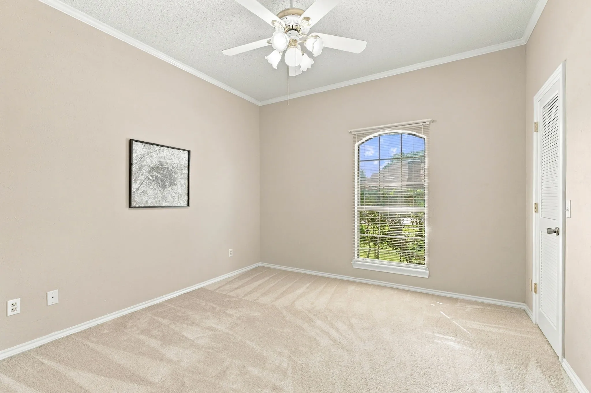 Single Family Residence For Sale in Collin County , 907 Rush Creek Drive, Allen, Texas 75002, 3 Bedroom, 2 Bathroom, 2 Garage spaces, 1,943 Sqft, built in 1984, mls#21397132, Real Estate Agent in Allen, Homes For Sale in Collin county, Homes For Sale in Allen, Realtor in Allen Texas, Real Estate Brokerage Independent Realty Texas, Luminita Cordes Realtor