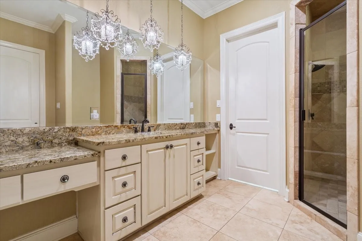 Single Family Residence For Sale in Mc Lennan County , 10020 Hidden Bluff, Waco, Texas 76657, 5 Bedroom, 5 Bathroom, 5 Garage spaces, 7,677 Sqft, built in 2012, mls#21403138, Real Estate Agent in Waco, Homes For Sale in Mc Lennan county, Homes For Sale in Waco, Realtor in Waco Texas, Real Estate Brokerage Independent Realty Texas, Luminita Cordes Realtor