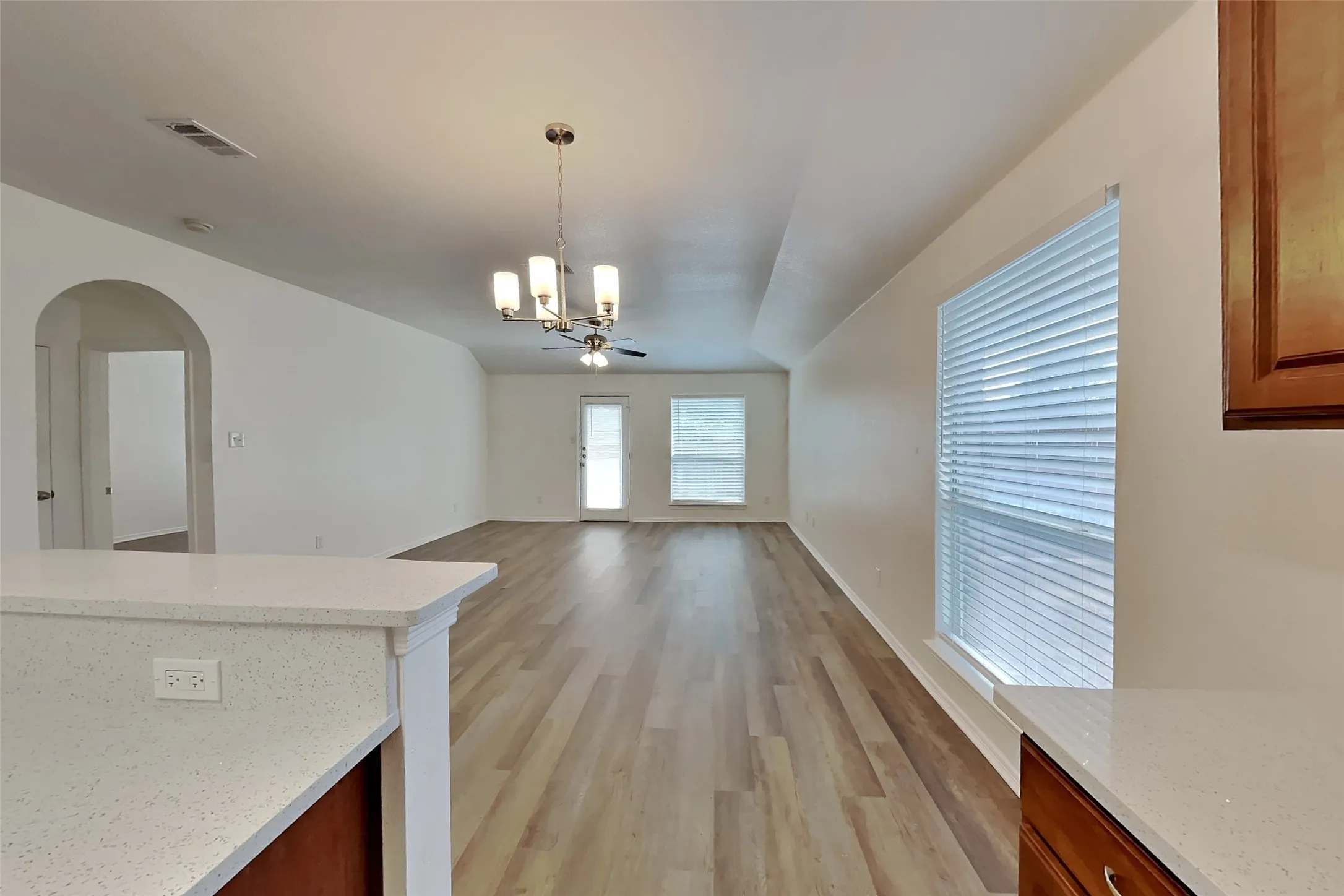 Single Family Residence For Rent in Tarrant County , 4406 Fox Meadows Lane, Mansfield, Texas 76063, 3 Bedroom, 2 Bathroom, 2 Garage spaces, 1,847 Sqft, built in 2003, mls#21403462, Real Estate Agent in Mansfield, Homes For Rent in Tarrant county, Homes For Rent in Mansfield, Realtor in Mansfield Texas, Real Estate Brokerage Independent Realty Texas, Luminita Cordes Realtor