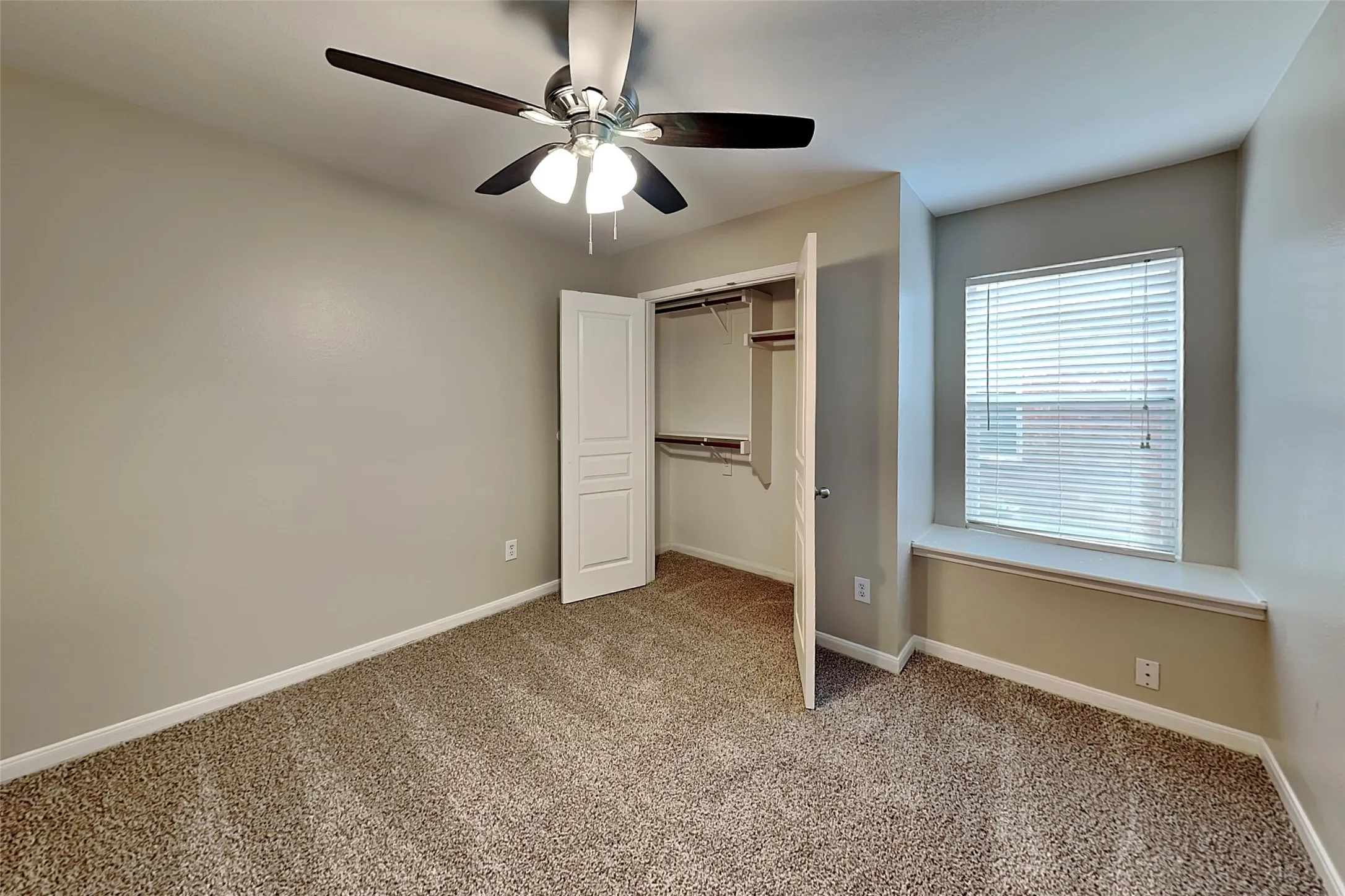 Single Family Residence For Rent in Tarrant County , 4868 Ambrosia Drive, Fort Worth, Texas 76244, 4 Bedroom, 3 Bathroom, 2 Garage spaces, 2,193 Sqft, built in 2004, mls#21403464, Real Estate Agent in Fort Worth, Homes For Rent in Tarrant county, Homes For Rent in Fort Worth, Realtor in Fort Worth Texas, Real Estate Brokerage Independent Realty Texas, Luminita Cordes Realtor