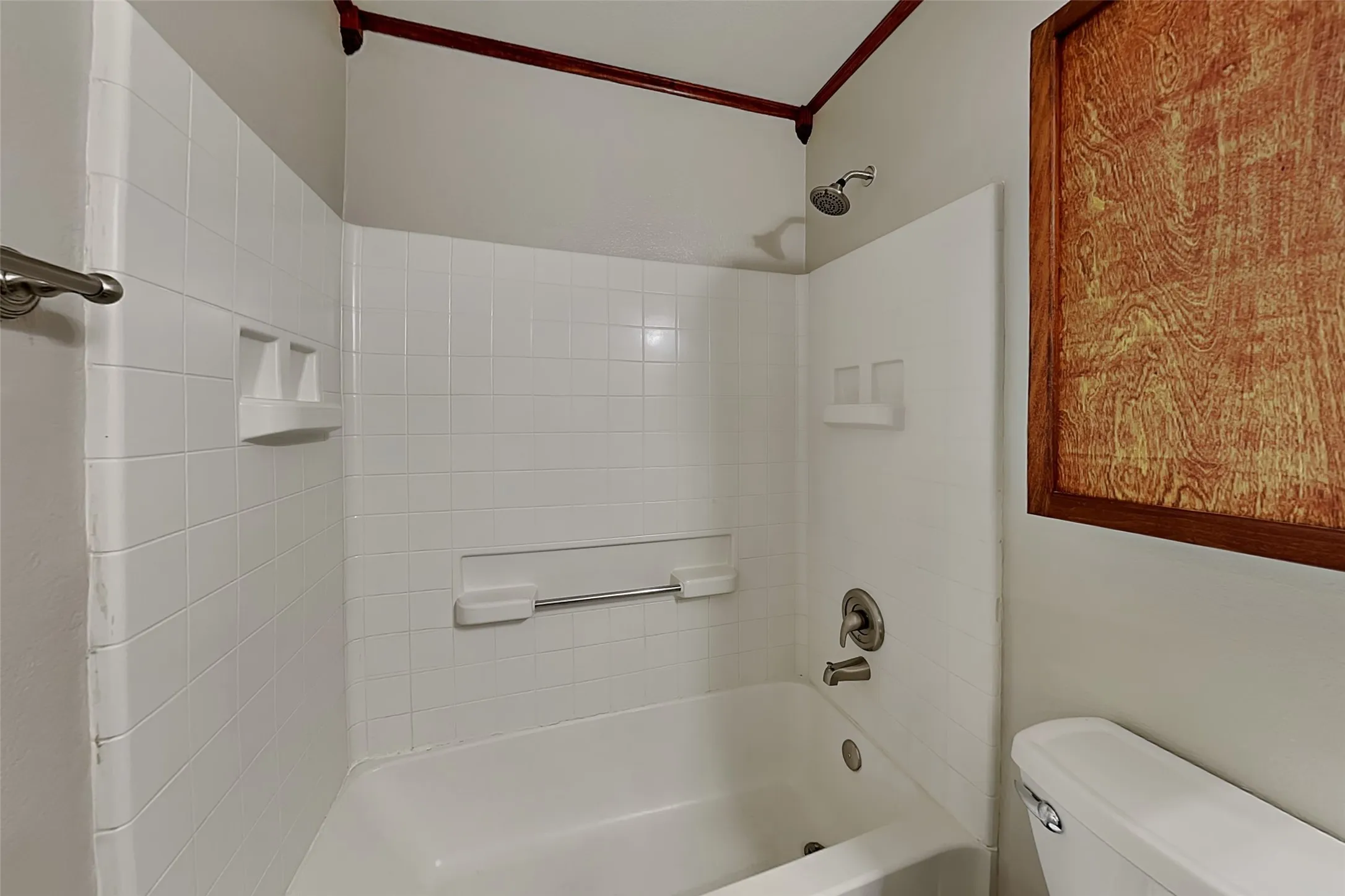 Single Family Residence For Rent in Tarrant County , 4868 Ambrosia Drive, Fort Worth, Texas 76244, 4 Bedroom, 3 Bathroom, 2 Garage spaces, 2,193 Sqft, built in 2004, mls#21403464, Real Estate Agent in Fort Worth, Homes For Rent in Tarrant county, Homes For Rent in Fort Worth, Realtor in Fort Worth Texas, Real Estate Brokerage Independent Realty Texas, Luminita Cordes Realtor