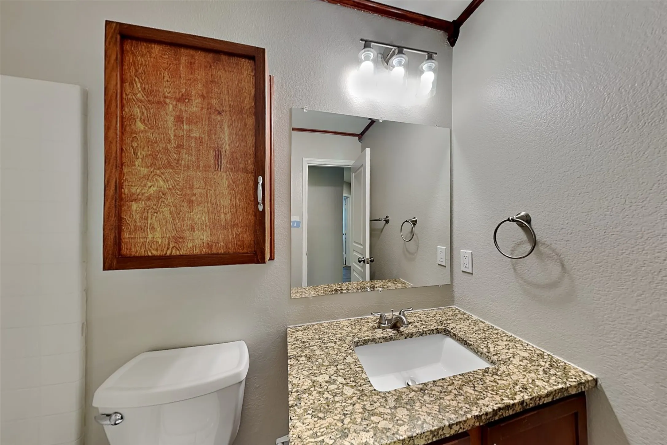Single Family Residence For Rent in Tarrant County , 4868 Ambrosia Drive, Fort Worth, Texas 76244, 4 Bedroom, 3 Bathroom, 2 Garage spaces, 2,193 Sqft, built in 2004, mls#21403464, Real Estate Agent in Fort Worth, Homes For Rent in Tarrant county, Homes For Rent in Fort Worth, Realtor in Fort Worth Texas, Real Estate Brokerage Independent Realty Texas, Luminita Cordes Realtor
