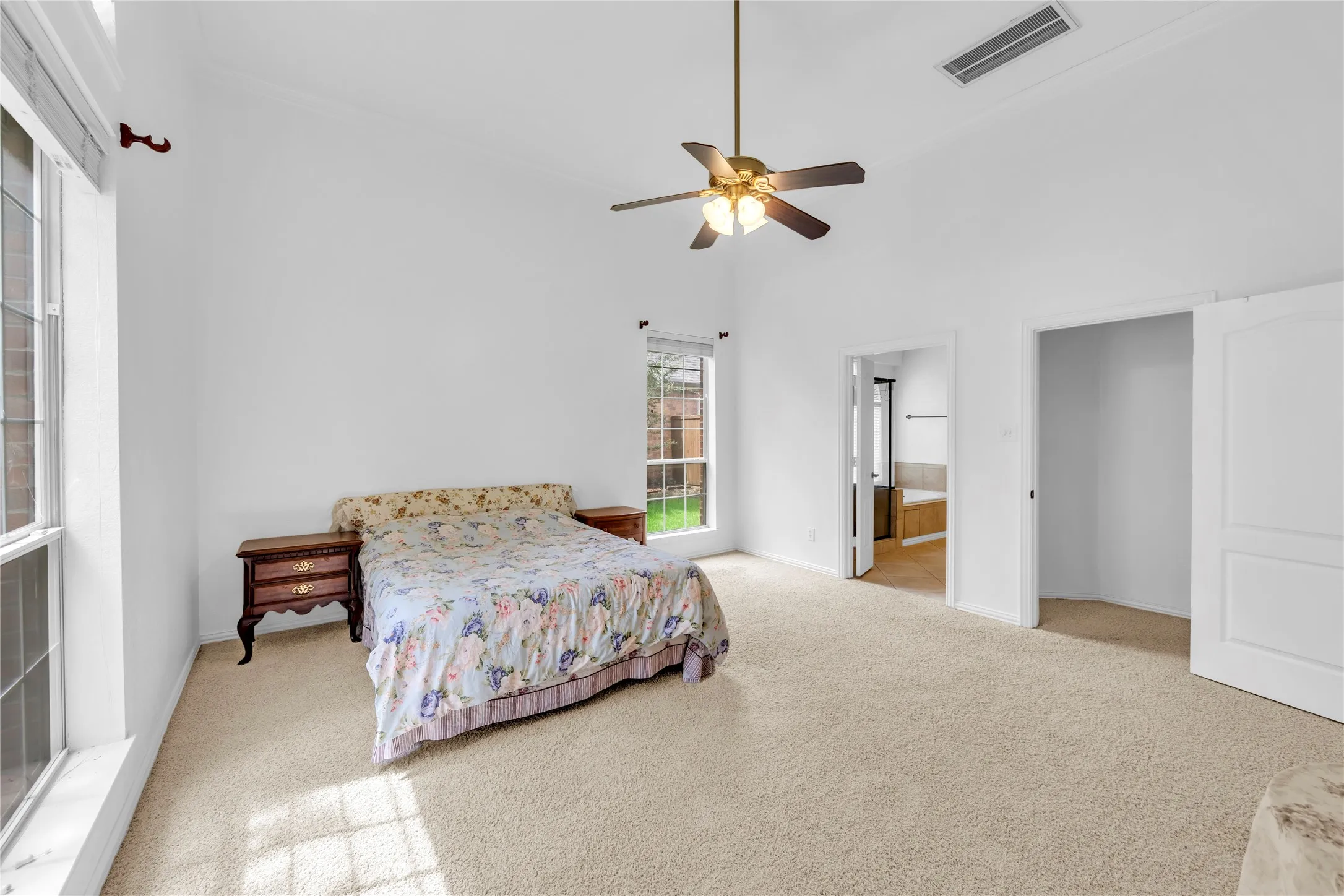 Single Family Residence For Rent in Collin County , 8305 Bartley Circle, Plano, Texas 75025, 6 Bedroom, 5 Bathroom, 2 Garage spaces, 3,921 Sqft, built in 1997, mls#21403466, Real Estate Agent in Plano, Homes For Rent in Collin county, Homes For Rent in Plano, Realtor in Plano Texas, Real Estate Brokerage Independent Realty Texas, Luminita Cordes Realtor