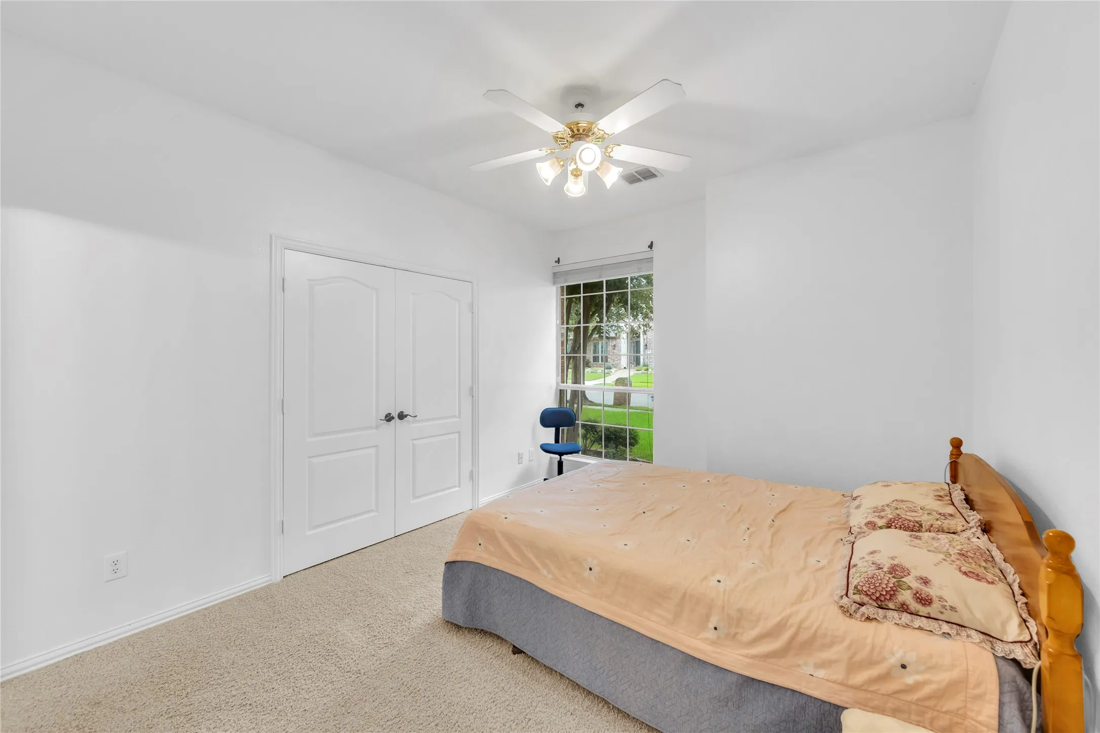 Single Family Residence For Rent in Collin County , 8305 Bartley Circle, Plano, Texas 75025, 6 Bedroom, 5 Bathroom, 2 Garage spaces, 3,921 Sqft, built in 1997, mls#21403466, Real Estate Agent in Plano, Homes For Rent in Collin county, Homes For Rent in Plano, Realtor in Plano Texas, Real Estate Brokerage Independent Realty Texas, Luminita Cordes Realtor