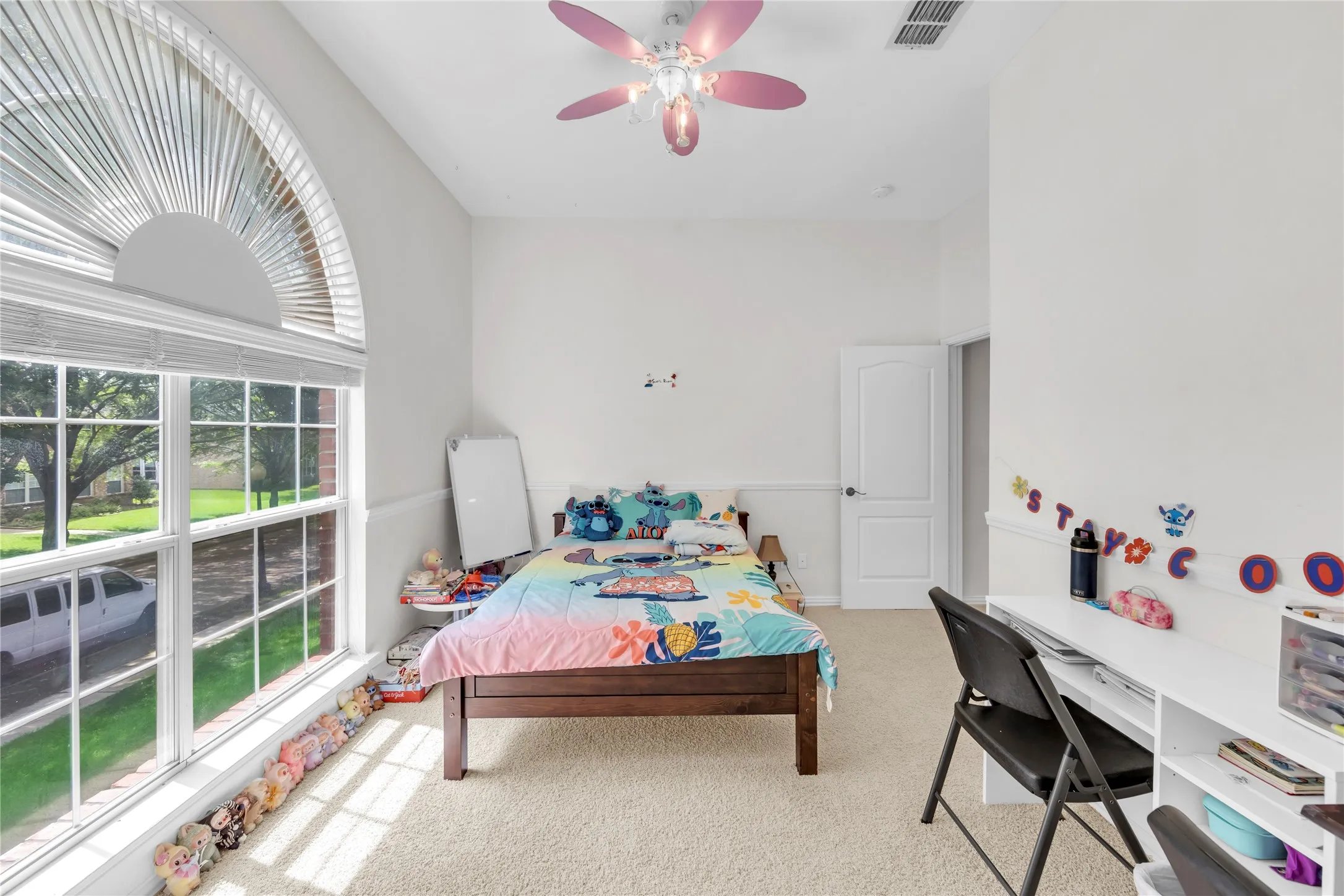 Single Family Residence For Rent in Collin County , 8305 Bartley Circle, Plano, Texas 75025, 6 Bedroom, 5 Bathroom, 2 Garage spaces, 3,921 Sqft, built in 1997, mls#21403466, Real Estate Agent in Plano, Homes For Rent in Collin county, Homes For Rent in Plano, Realtor in Plano Texas, Real Estate Brokerage Independent Realty Texas, Luminita Cordes Realtor