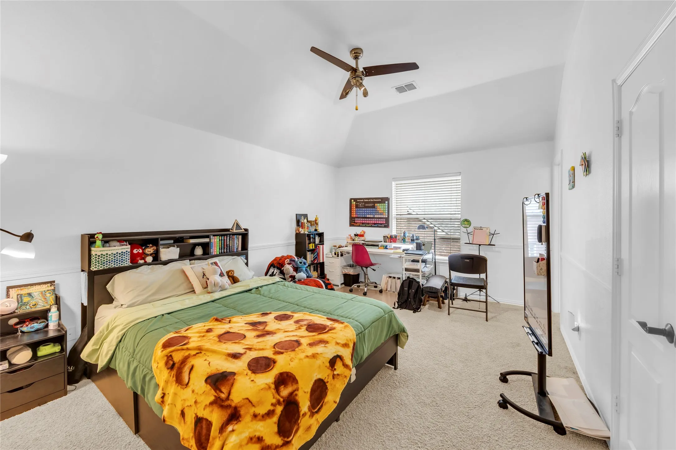 Single Family Residence For Rent in Collin County , 8305 Bartley Circle, Plano, Texas 75025, 6 Bedroom, 5 Bathroom, 2 Garage spaces, 3,921 Sqft, built in 1997, mls#21403466, Real Estate Agent in Plano, Homes For Rent in Collin county, Homes For Rent in Plano, Realtor in Plano Texas, Real Estate Brokerage Independent Realty Texas, Luminita Cordes Realtor