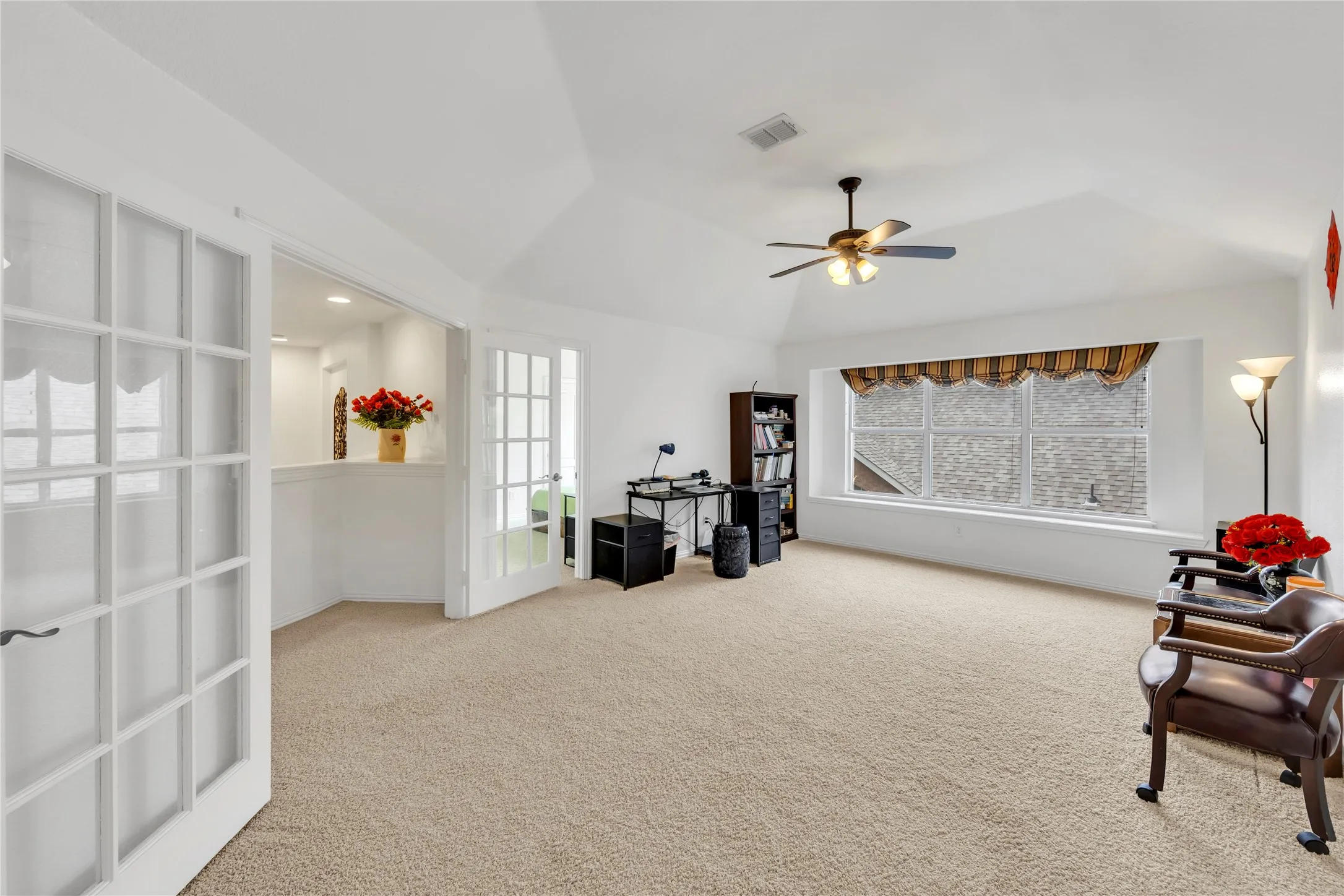 Single Family Residence For Rent in Collin County , 8305 Bartley Circle, Plano, Texas 75025, 6 Bedroom, 5 Bathroom, 2 Garage spaces, 3,921 Sqft, built in 1997, mls#21403466, Real Estate Agent in Plano, Homes For Rent in Collin county, Homes For Rent in Plano, Realtor in Plano Texas, Real Estate Brokerage Independent Realty Texas, Luminita Cordes Realtor