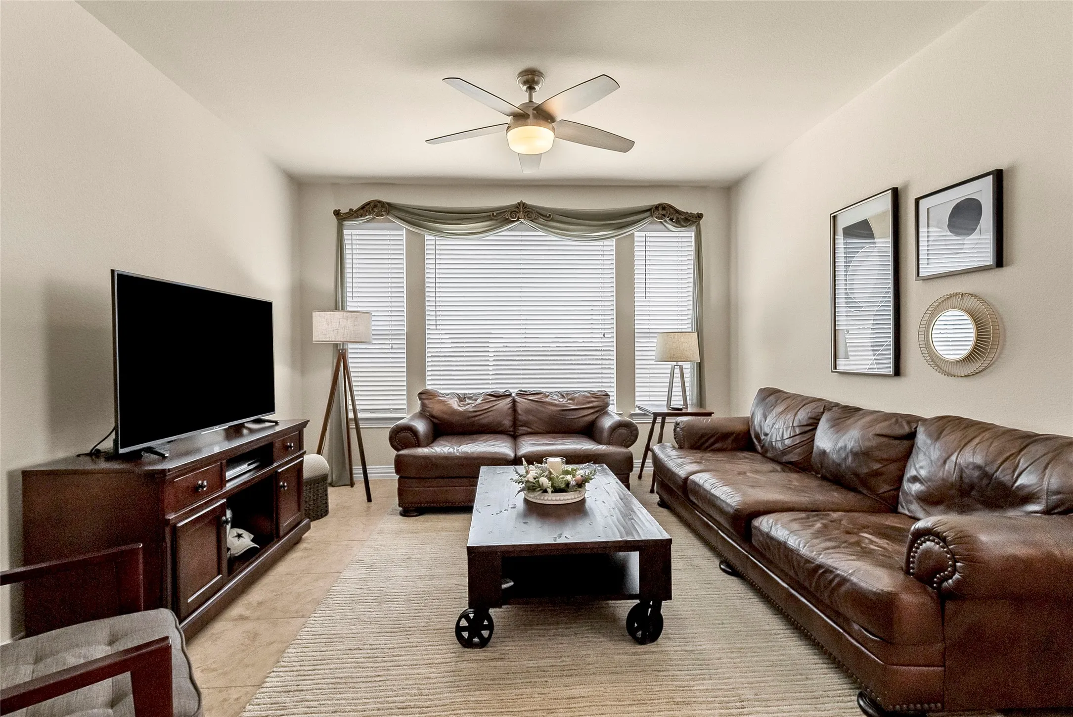 Single Family Residence For Sale in Denton County , 153 Byron Nelson Court, Frisco, Texas 75036, 2 Bedroom, 2 Bathroom, 2 Garage spaces, 1,899 Sqft, built in 2006, mls#21403348, Real Estate Agent in Frisco, Homes For Sale in Denton county, Homes For Sale in Frisco, Realtor in Frisco Texas, Real Estate Brokerage Independent Realty Texas, Luminita Cordes Realtor