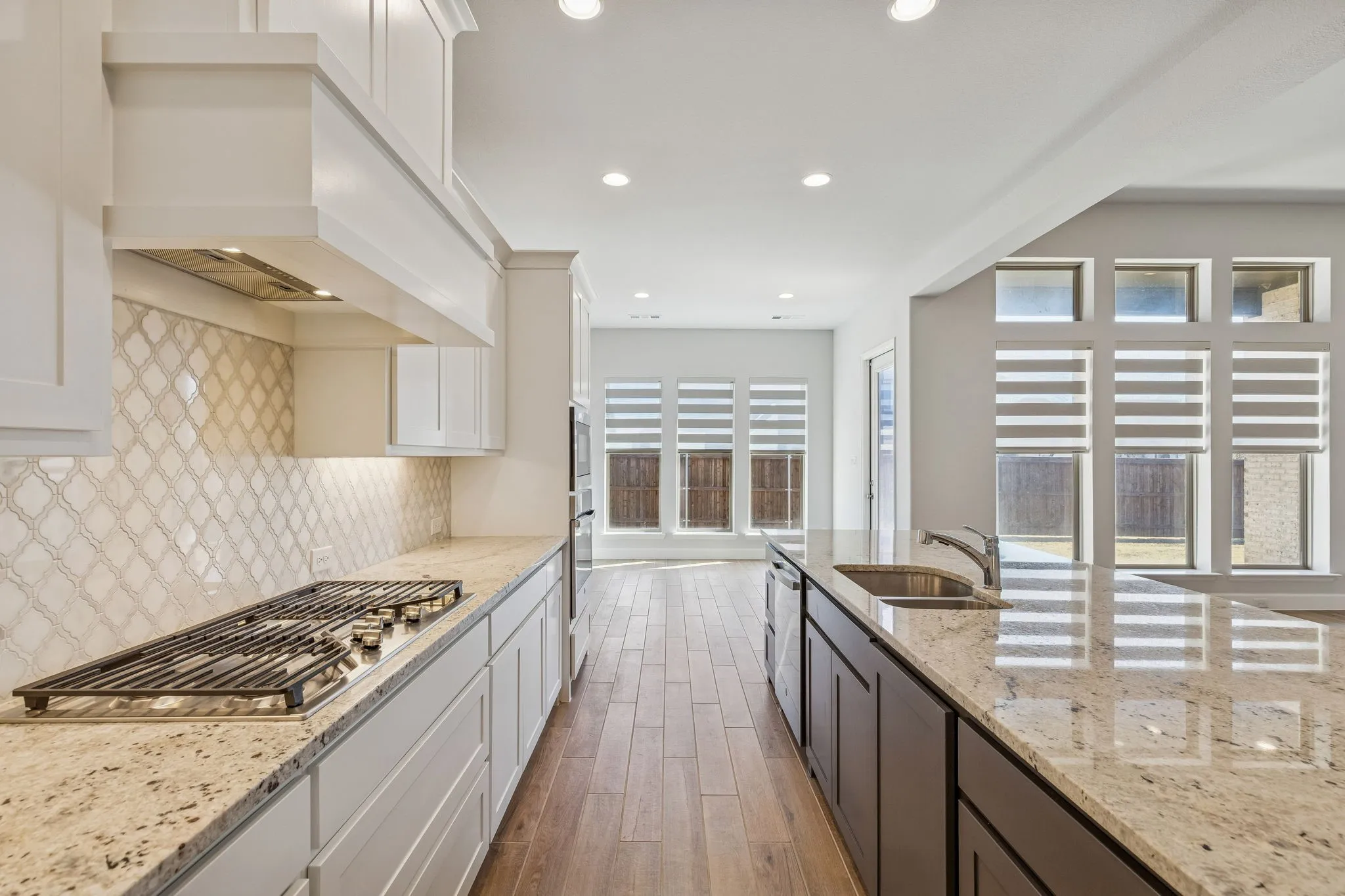 Gas Cooktop with Granite Countertops