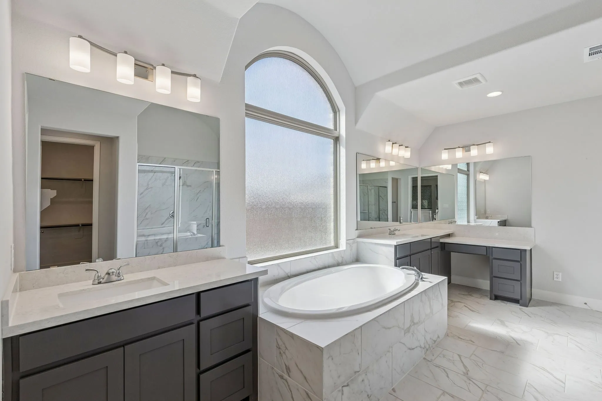 Single Family Residence For Rent in Denton County , 3300 Honey Suckle Lane, Little Elm, Texas 75068, 4 Bedroom, 4 Bathroom, 3 Garage spaces, 3,223 Sqft, built in 2022, mls#21403294, Real Estate Agent in Little Elm, Homes For Rent in Denton county, Homes For Rent in Little Elm, Realtor in Little Elm Texas, Real Estate Brokerage Independent Realty Texas, Luminita Cordes Realtor
