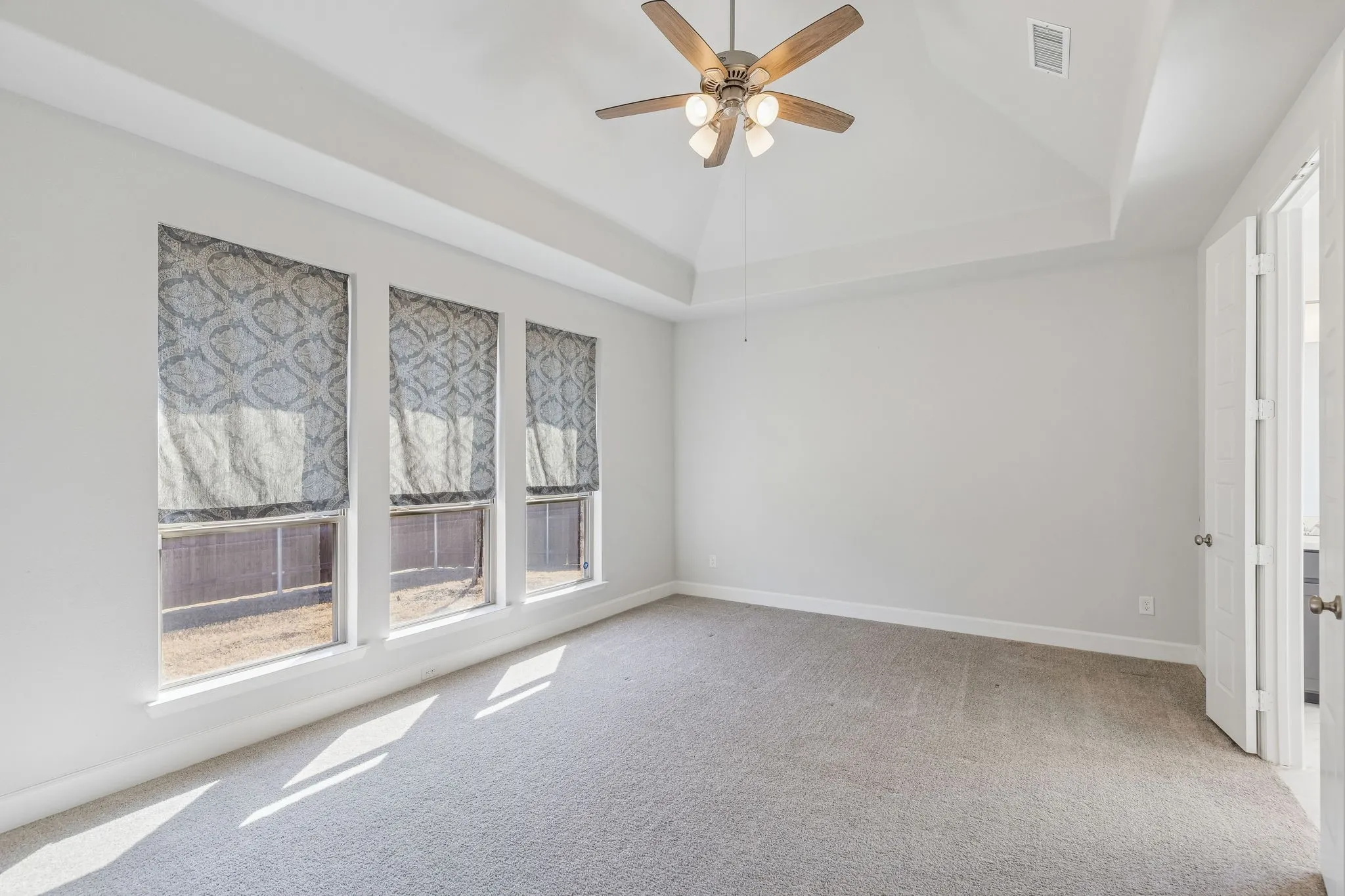 Single Family Residence For Rent in Denton County , 3300 Honey Suckle Lane, Little Elm, Texas 75068, 4 Bedroom, 4 Bathroom, 3 Garage spaces, 3,223 Sqft, built in 2022, mls#21403294, Real Estate Agent in Little Elm, Homes For Rent in Denton county, Homes For Rent in Little Elm, Realtor in Little Elm Texas, Real Estate Brokerage Independent Realty Texas, Luminita Cordes Realtor