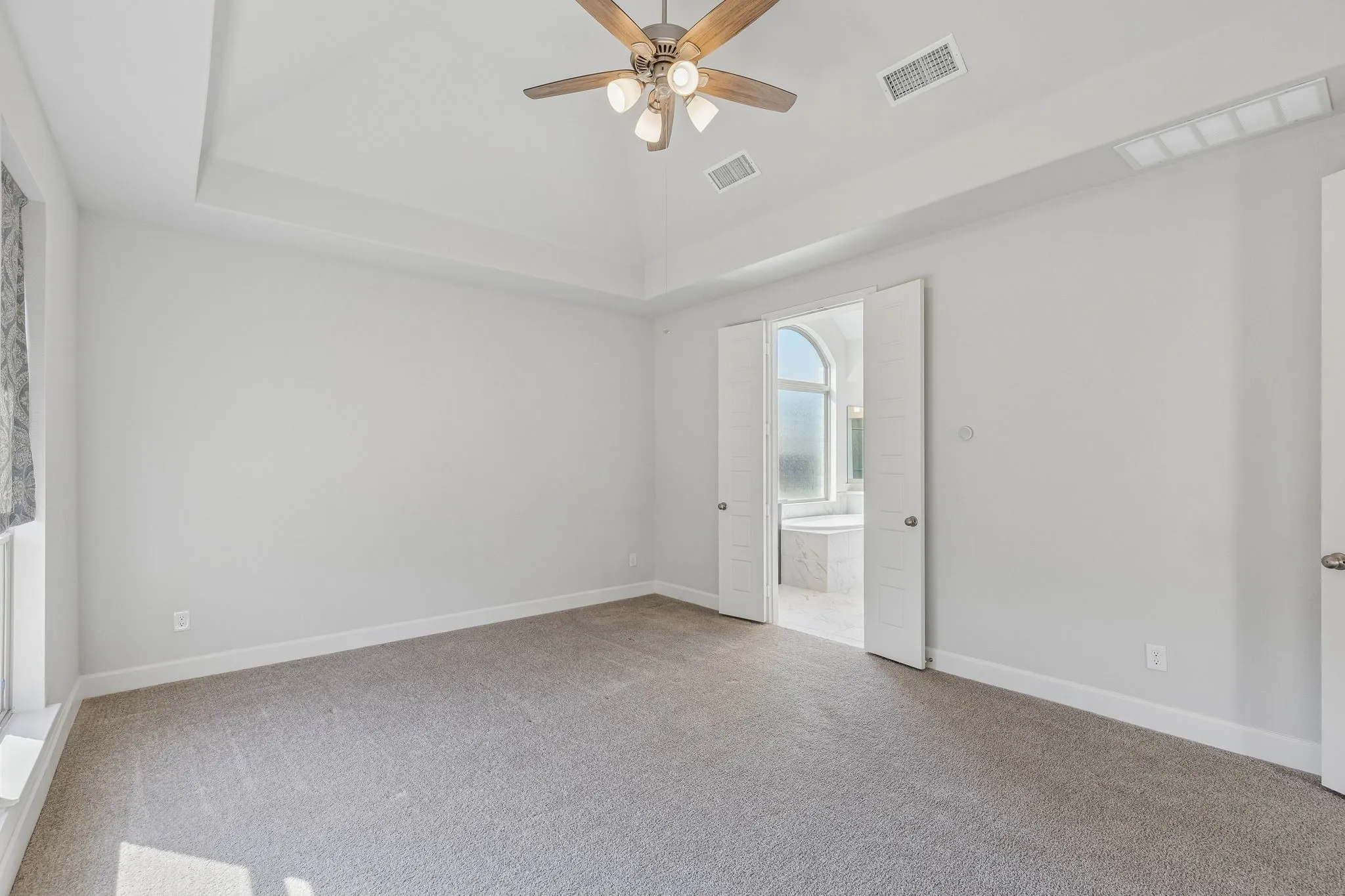 Single Family Residence For Rent in Denton County , 3300 Honey Suckle Lane, Little Elm, Texas 75068, 4 Bedroom, 4 Bathroom, 3 Garage spaces, 3,223 Sqft, built in 2022, mls#21403294, Real Estate Agent in Little Elm, Homes For Rent in Denton county, Homes For Rent in Little Elm, Realtor in Little Elm Texas, Real Estate Brokerage Independent Realty Texas, Luminita Cordes Realtor