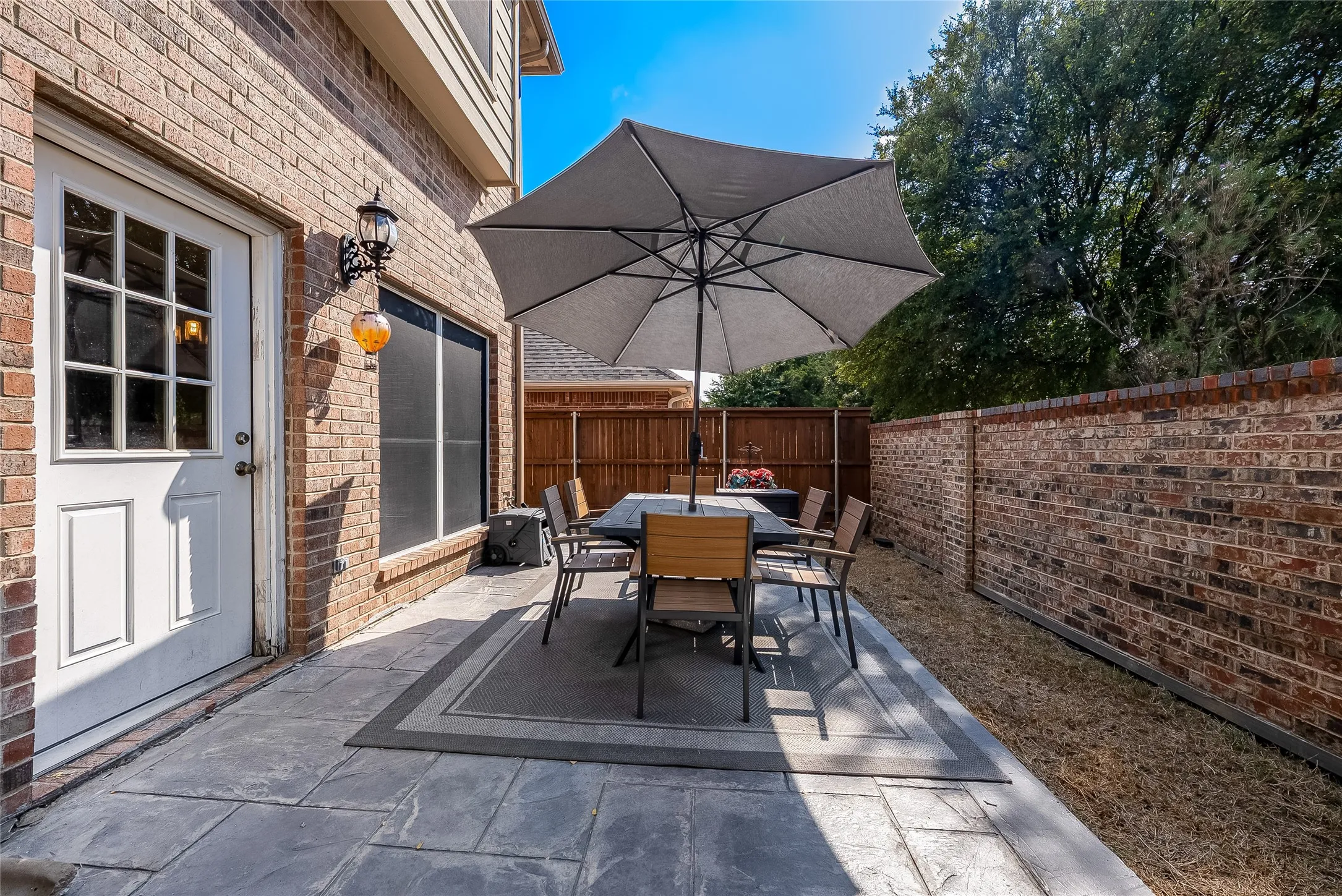 Single Family Residence For Sale in Denton County , 8753 Cherry Lee Lane, Lantana, Texas 76226, 5 Bedroom, 4 Bathroom, 2 Garage spaces, 4,069 Sqft, built in 2004, mls#21394847, Real Estate Agent in Lantana, Homes For Sale in Denton county, Homes For Sale in Lantana, Realtor in Lantana Texas, Real Estate Brokerage Independent Realty Texas, Luminita Cordes Realtor