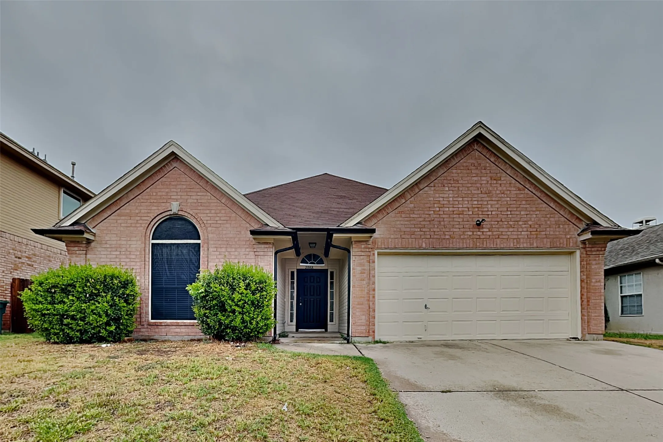 Single Family Residence For Rent in Tarrant County , 2988 Thames Trail, Fort Worth, Texas 76118, 3 Bedroom, 2 Bathroom, 2 Garage spaces, 1,705 Sqft, built in 1994, mls#21403475, Real Estate Agent in Fort Worth, Homes For Rent in Tarrant county, Homes For Rent in Fort Worth, Realtor in Fort Worth Texas, Real Estate Brokerage Independent Realty Texas, Luminita Cordes Realtor
