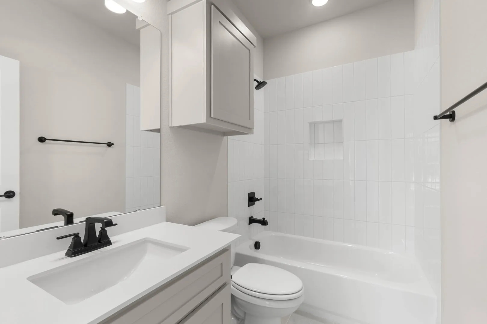 1633 Briarwood-Bathroom-2