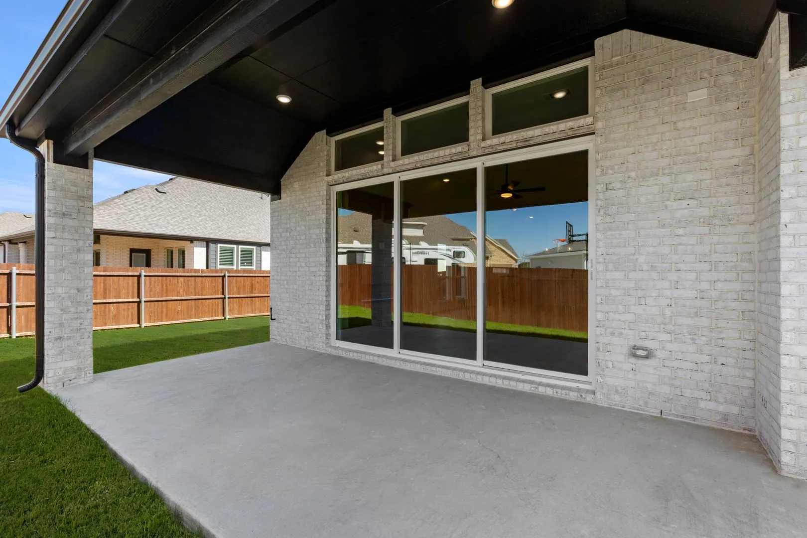 1633 Briarwood-Patio-1